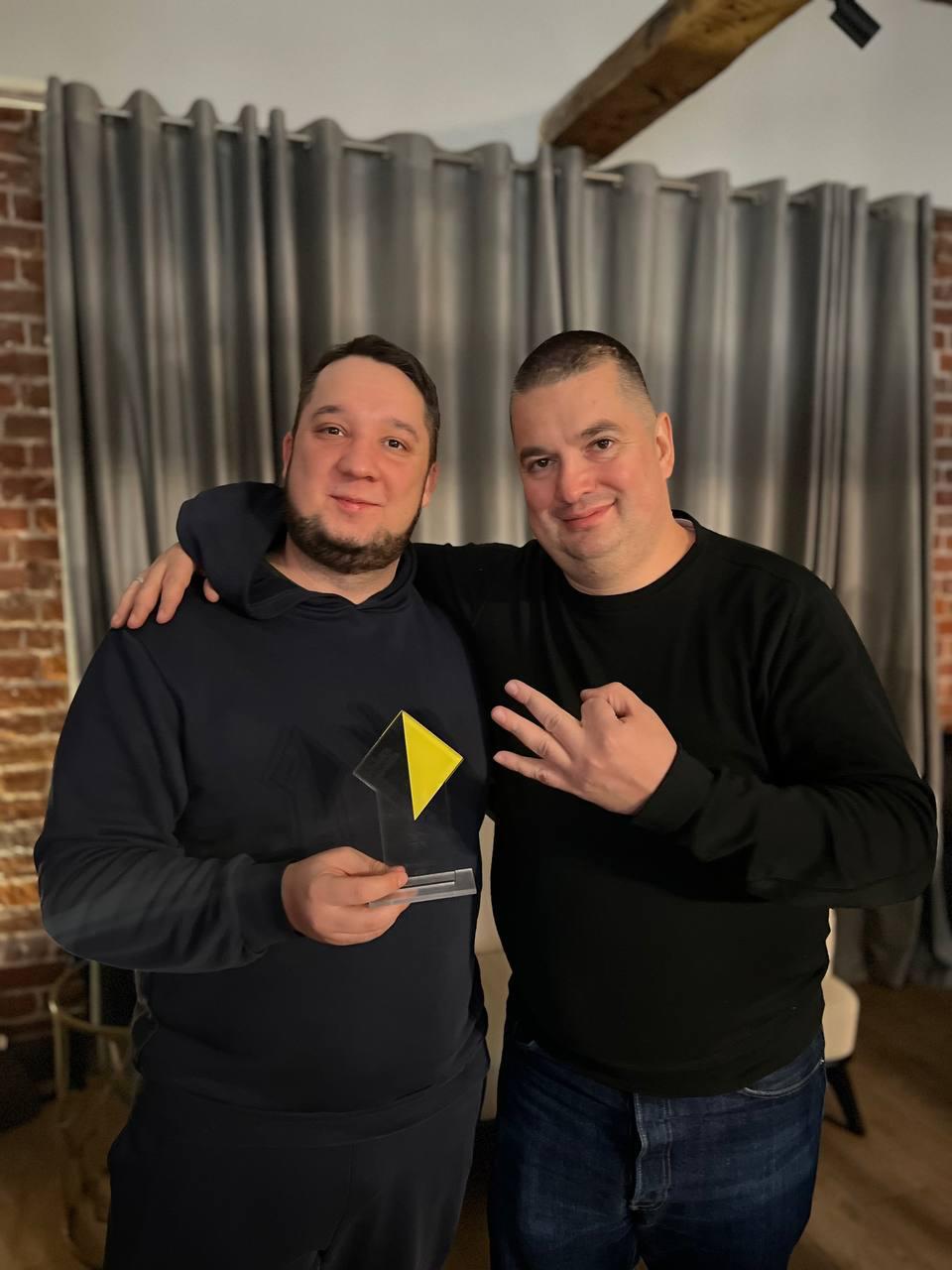 Саша Комбаров 💔 Пиробайт
В далеком марте 2020 года я пришел молодым менеджером проектов и вот в августе 2025 выхожу матерым волком с тонной опыта | Сетка — социальная сеть от hh.ru