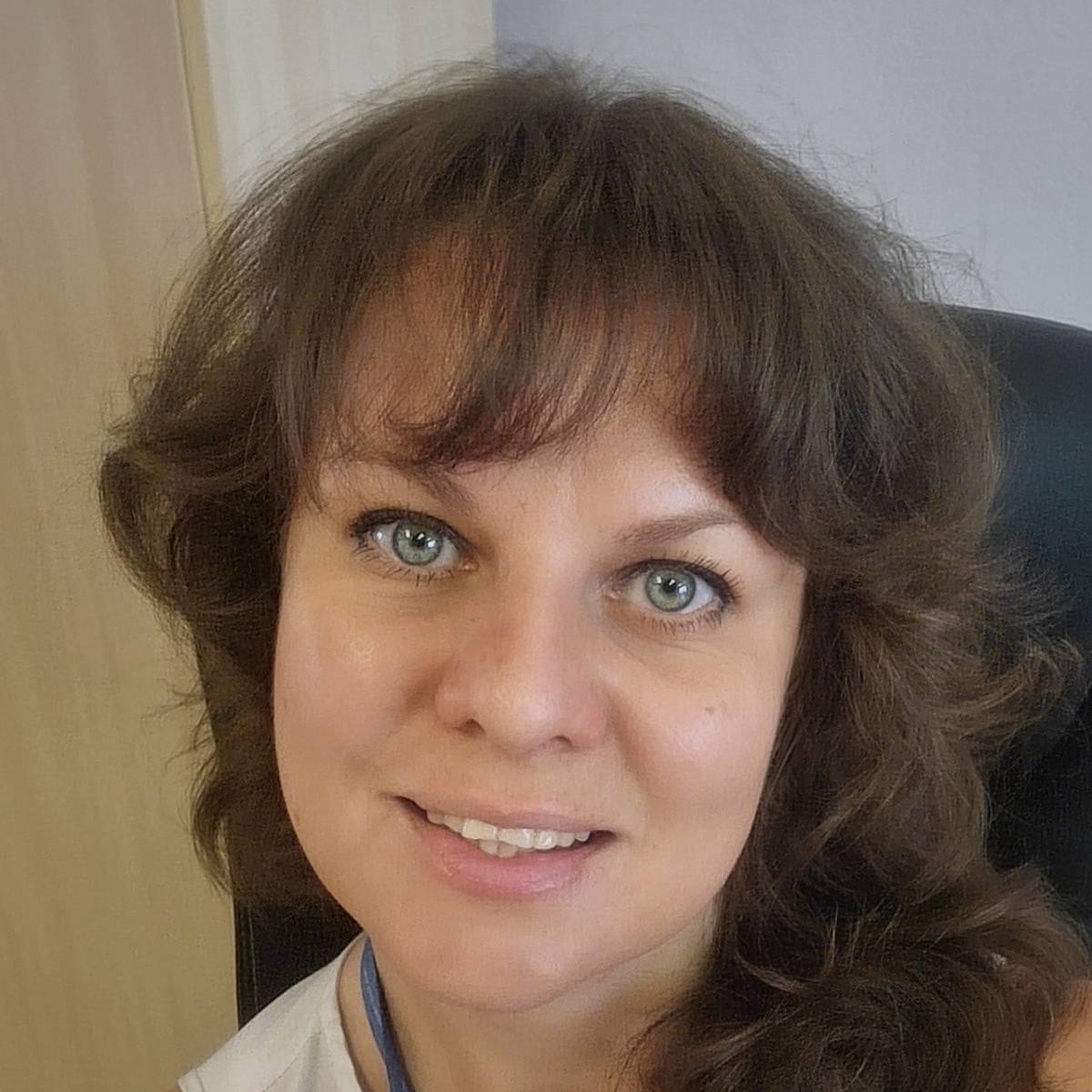 Анна Захарова