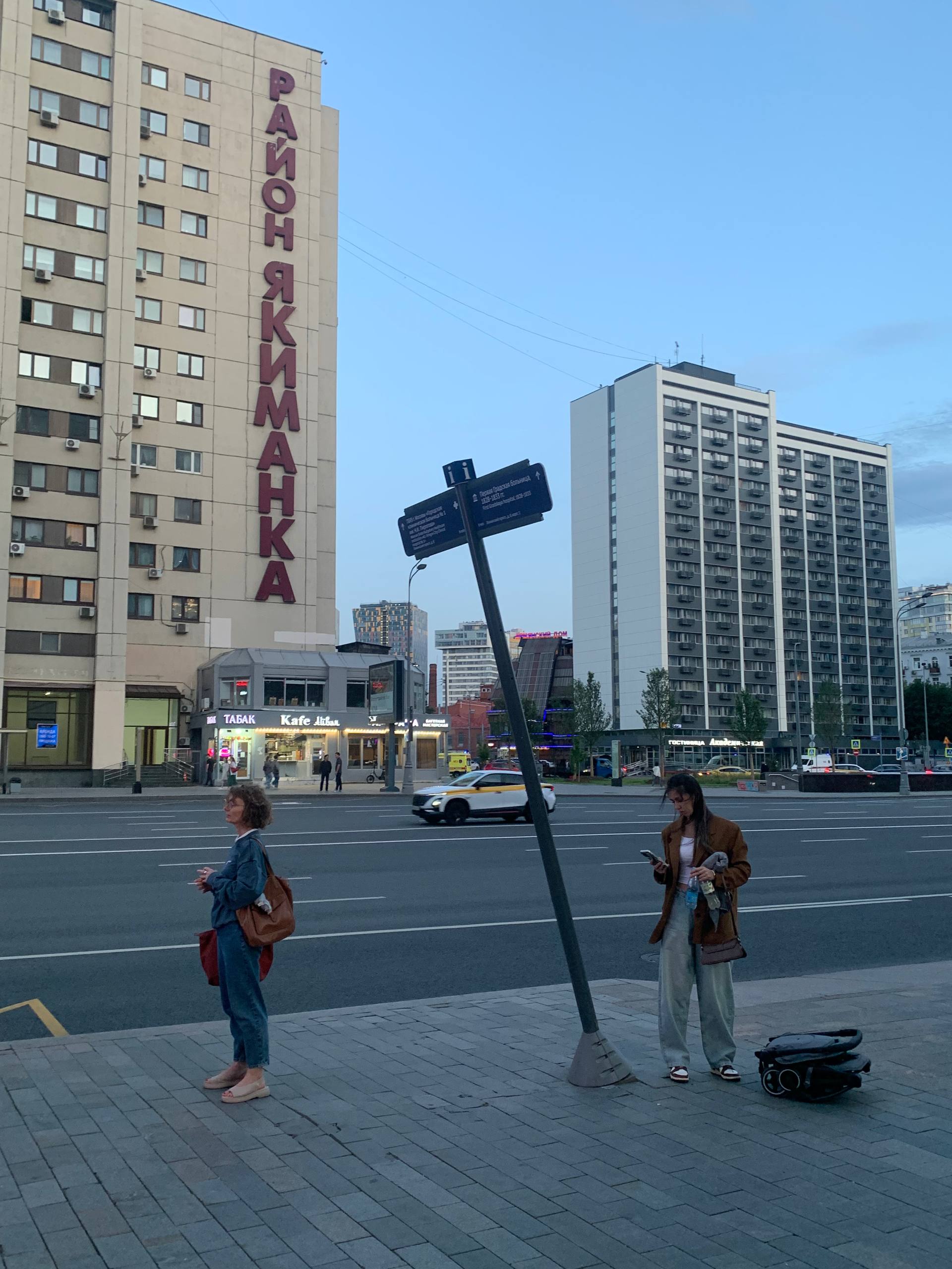 ⚡️Важно не сдаваться, если у вас не получилось с первого раза
В продуктовой аналитике мы привыкли считать, что данные — это факты, а значит правда всегда «говорит сама за себя» | Сетка — социальная сеть от hh.ru