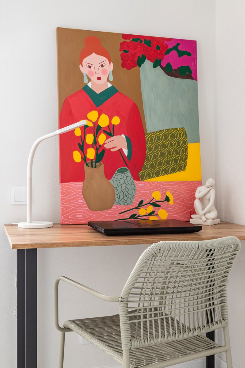 Дизайнер Ольга Савичева помогла сыну обзавестись первым отдельным жильем. Как это было — читайте на сайте wajournal.ru
Автор проекта: дизайнер Ольга Савичева.
Фотограф: Женя Муравьёва | Сетка — социальная сеть от hh.ru