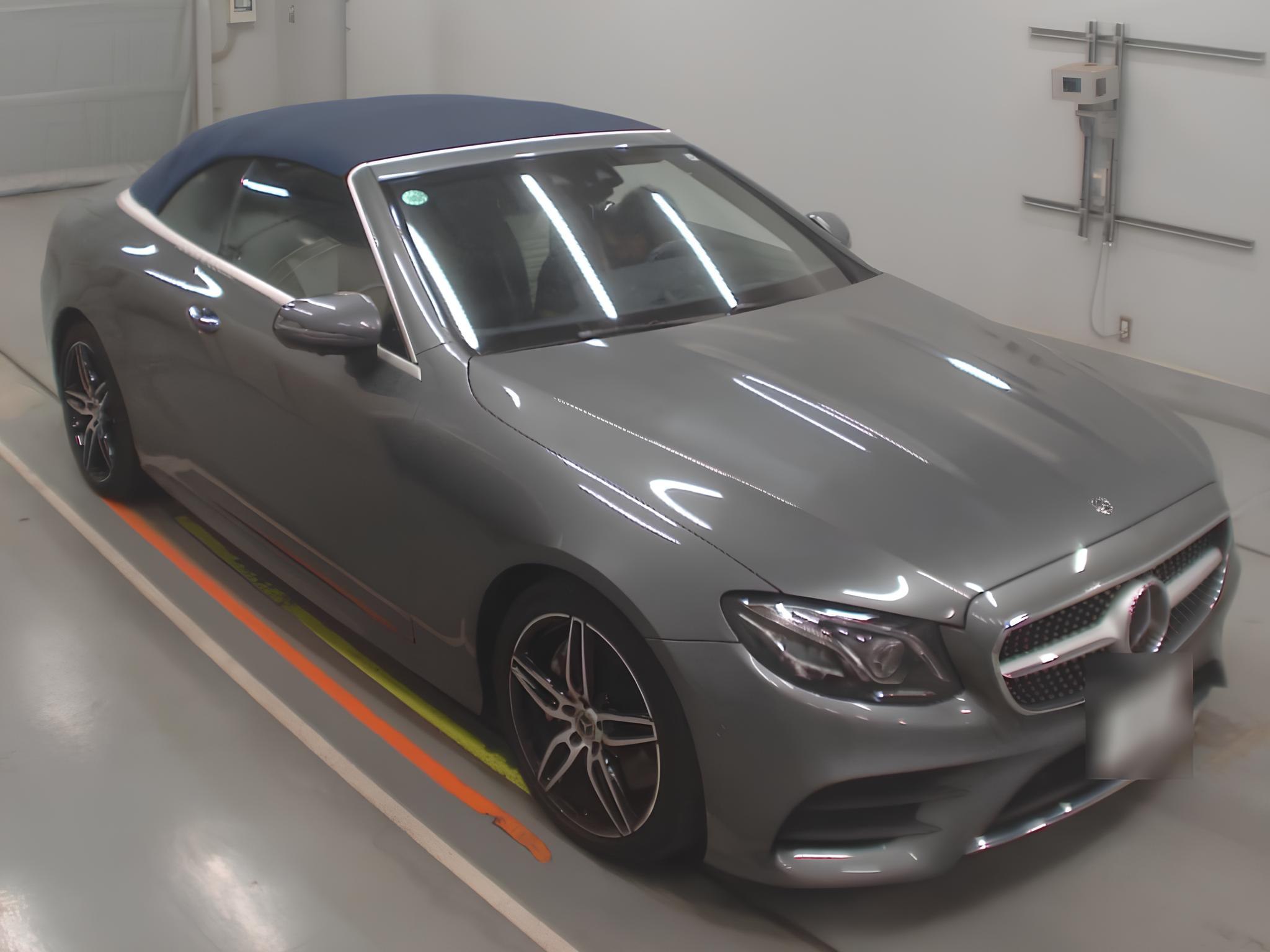 🚘Mercedes-Benz Е450 Cabrio 4MATIC
Левый руль, кабриолет и V6 — три слова, от которых хочется лето круглый год☀️
📅 2019 г. | 62 618 км | Оценка 4.5
⛽ Бензин 3.0 л, 367 л.с | Сетка — социальная сеть от hh.ru