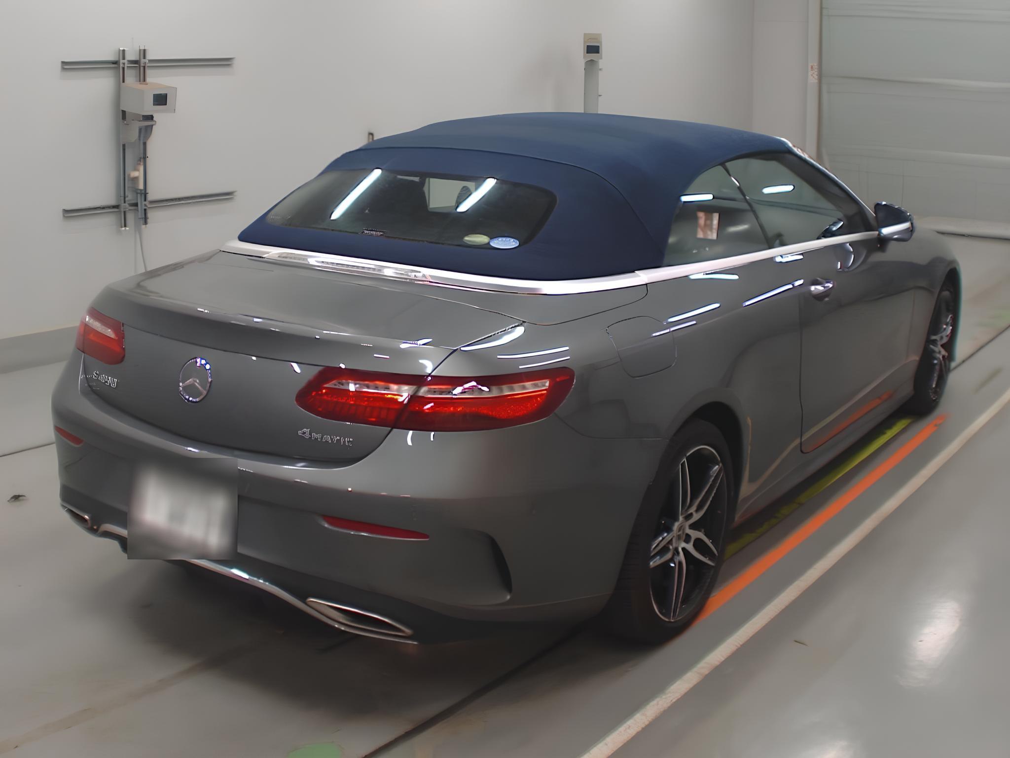 🚘Mercedes-Benz Е450 Cabrio 4MATIC
Левый руль, кабриолет и V6 — три слова, от которых хочется лето круглый год☀️
📅 2019 г. | 62 618 км | Оценка 4.5
⛽ Бензин 3.0 л, 367 л.с | Сетка — социальная сеть от hh.ru