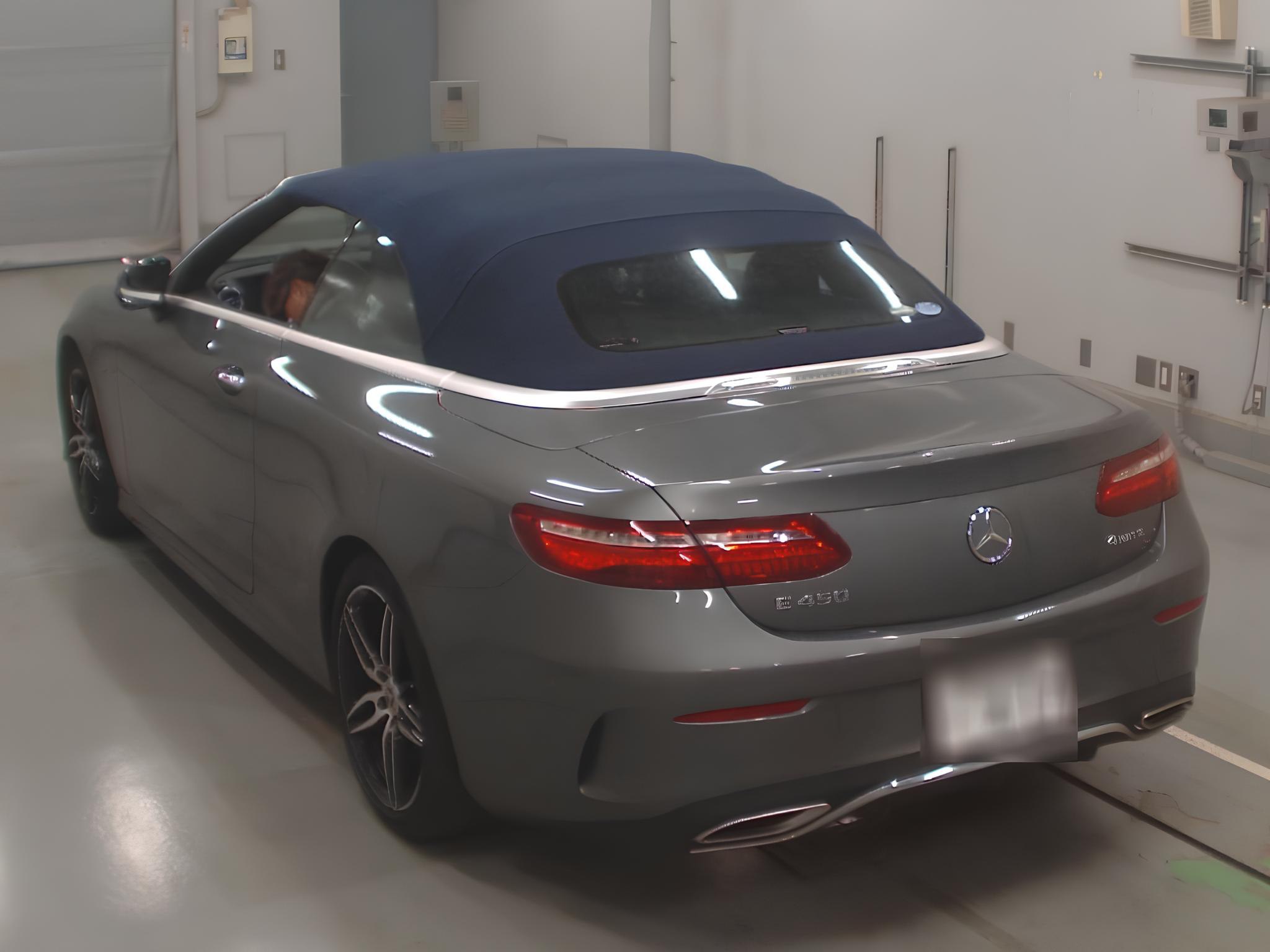🚘Mercedes-Benz Е450 Cabrio 4MATIC
Левый руль, кабриолет и V6 — три слова, от которых хочется лето круглый год☀️
📅 2019 г. | 62 618 км | Оценка 4.5
⛽ Бензин 3.0 л, 367 л.с | Сетка — социальная сеть от hh.ru