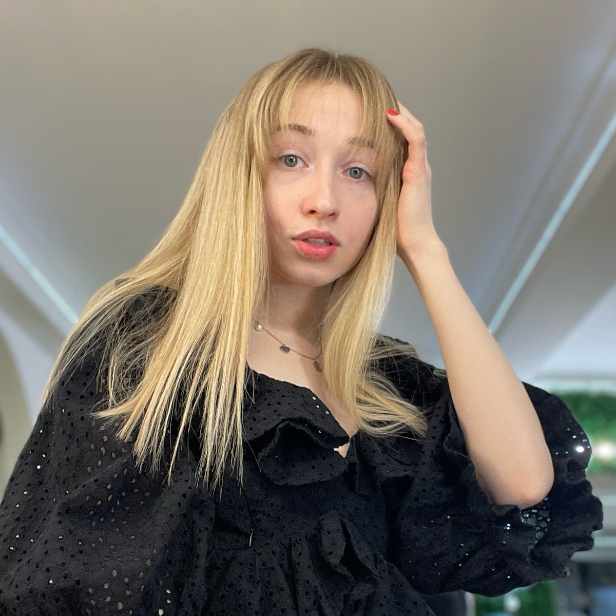 Анна Плотникова