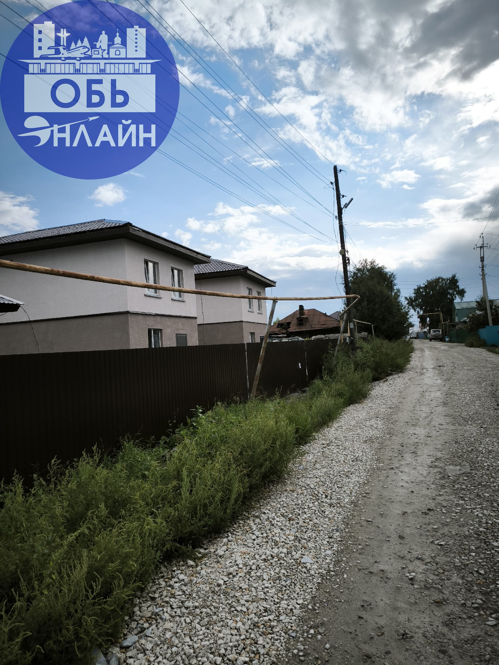 ↗ ул.Береговая! Ребята как вы здесь передвигайтесь?На каблуках тут никак🤷На коляске с ребёнком тоже не вариант🤷 И что с газовой трубой? она пьяна? Случайная прогулка
vk.com
Подробнее на https://vk | Сетка — социальная сеть от hh.ru