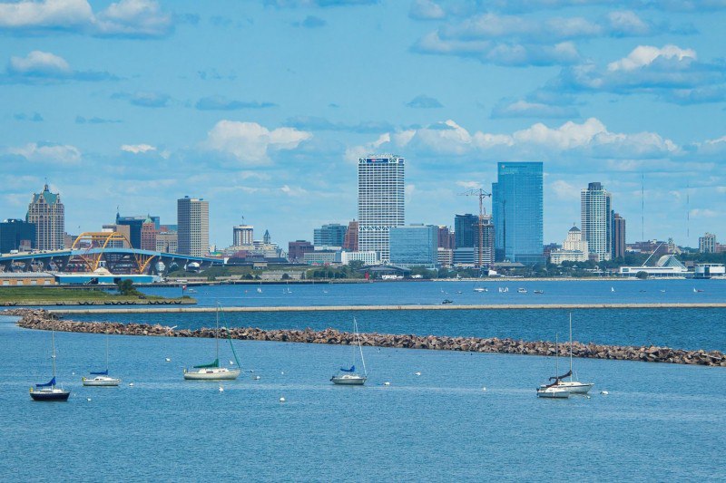 Vacation To Milwaukee — Wisconsin
Discover Milwaukee This Summer
I first visited Milwaukee in January, and despite the freezing cold and short, gray days, it turned out to be one of my best trips | Сетка — социальная сеть от hh.ru