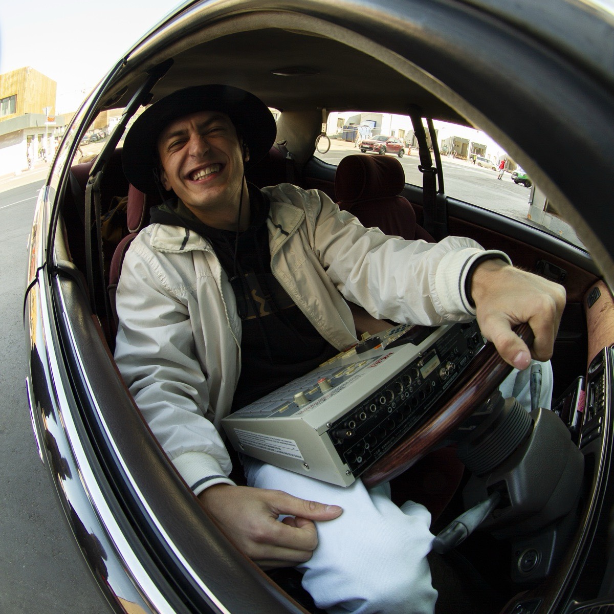 Андрей Жарин