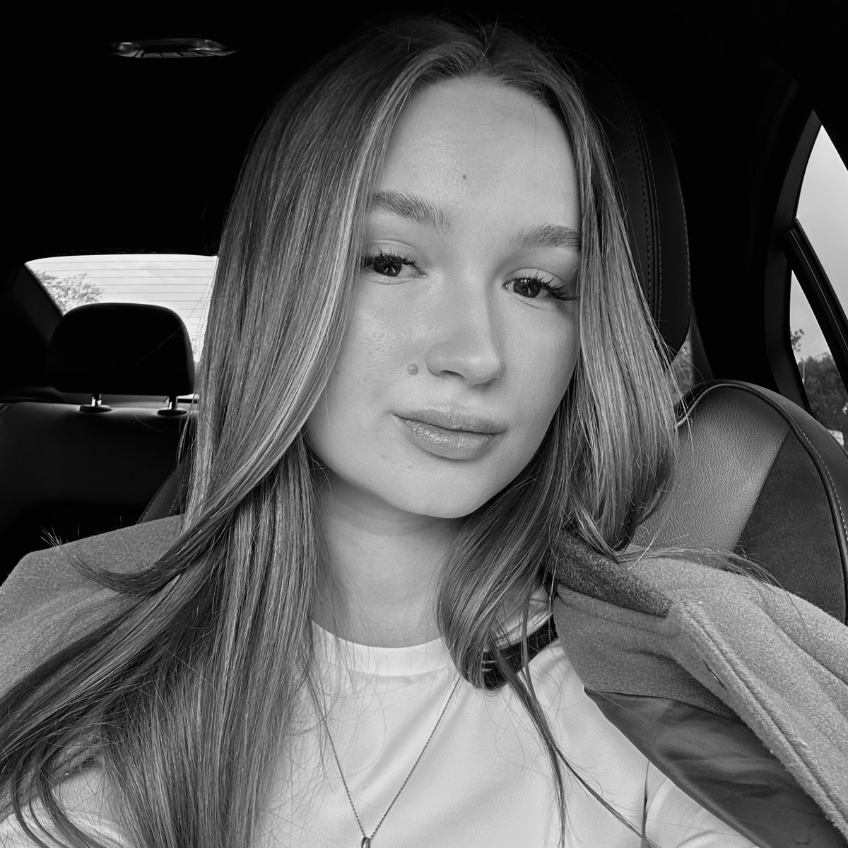 Елизавета Трибуть