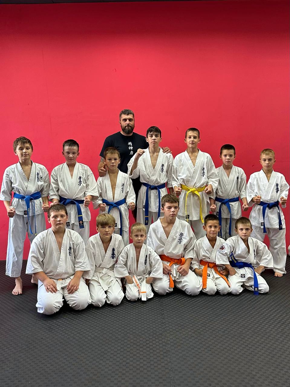 Добрый вечер, дорогие друзья!
🥋Сборы начались!
Сегодня у ребят стартовали предсезонные сборы! 💥 Впереди две недели упорной работы над собой, отработка техники, спарринги | Сетка — социальная сеть от hh.ru