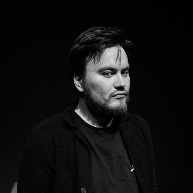 Владислав Карпов