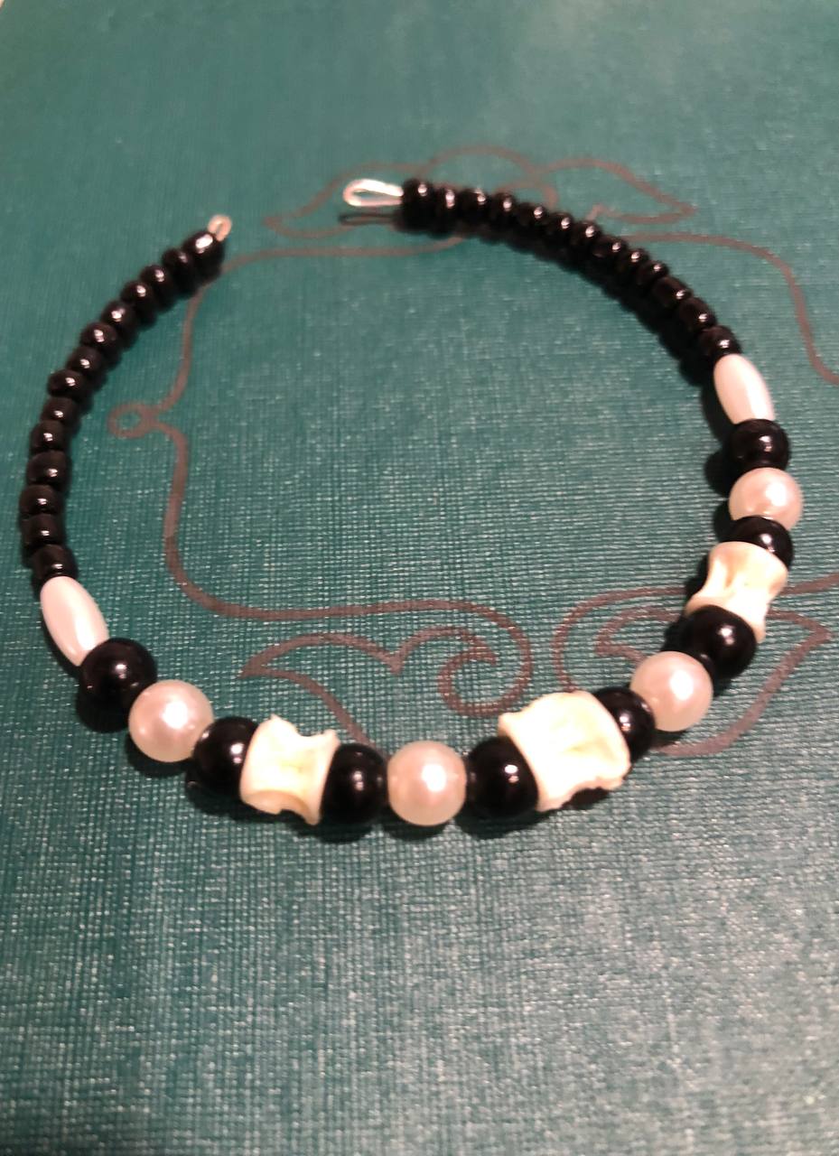 🆕Новые браслеты
Мини-браслеты. Первая проба.
Созданы специально для выставки-продажи.
🖼️Открытки, картины, браслеты и эти новинки можно будет приобрести в районном Доме культуры на юбилей города | Сетка — социальная сеть от hh.ru