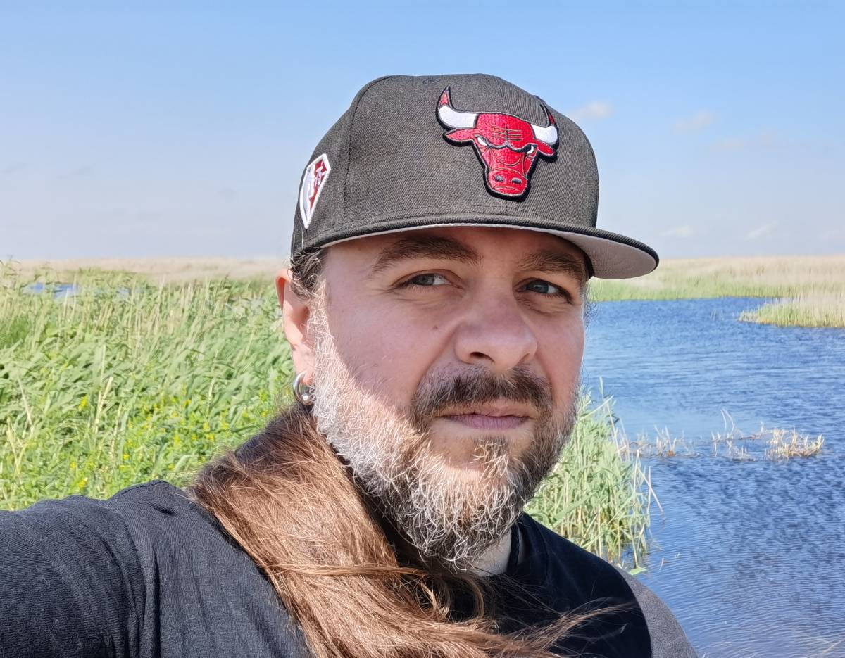 Дмитрий Давыдов