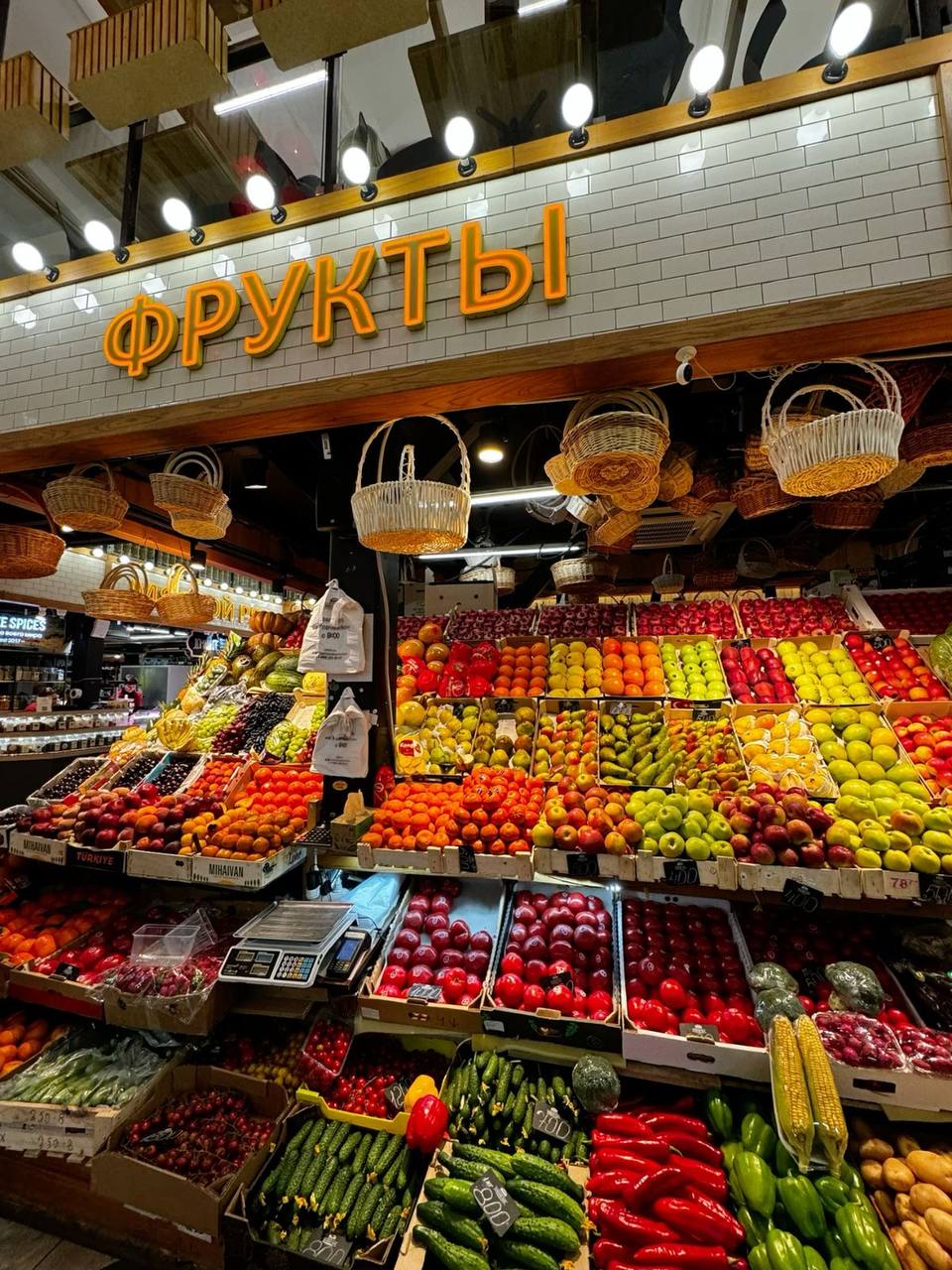 Список рынков столицы⤵️
🥦Даниловский рынок
📍ул. Мытная, 74
🥦Дорогомиловский рынок
📍ул. Можайский Вал, 10
🥦Усачёвский рынок
📍ул. Усачёва, 26
🥦Черемушкинский рынок
📍ул | Сетка — социальная сеть от hh.ru