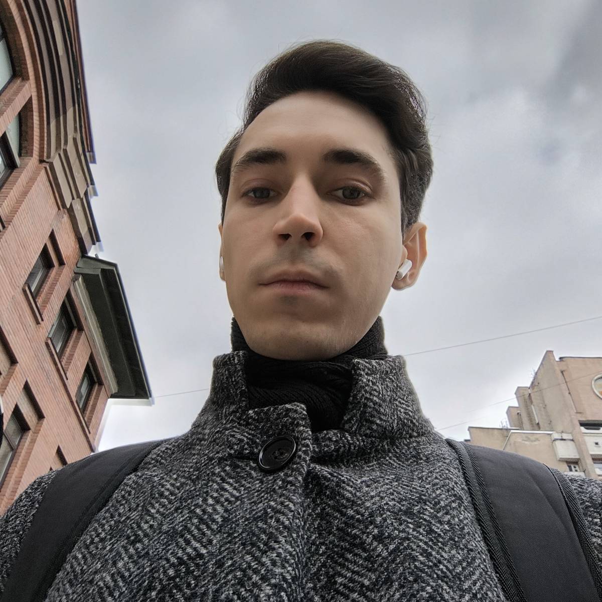 Павел Завезёнов