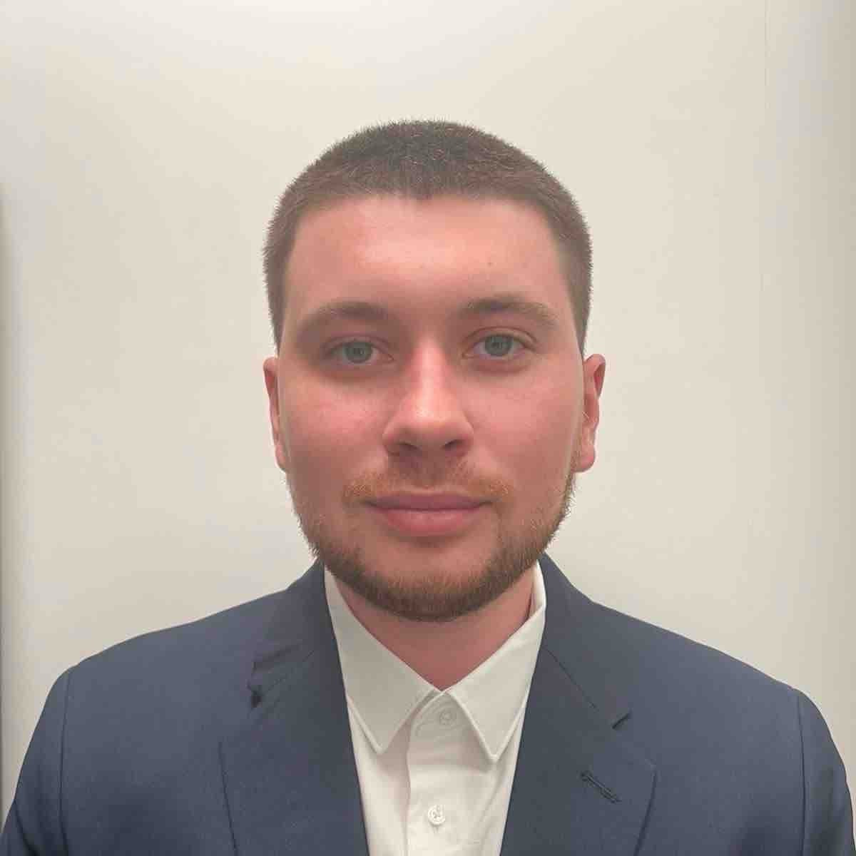 Павел Комиссаров