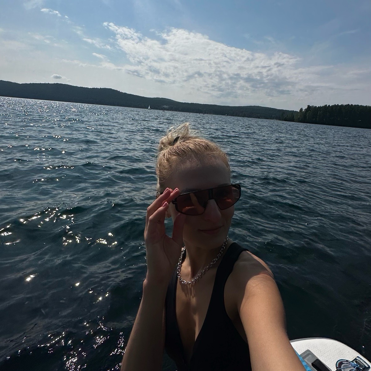 Анна Комолова