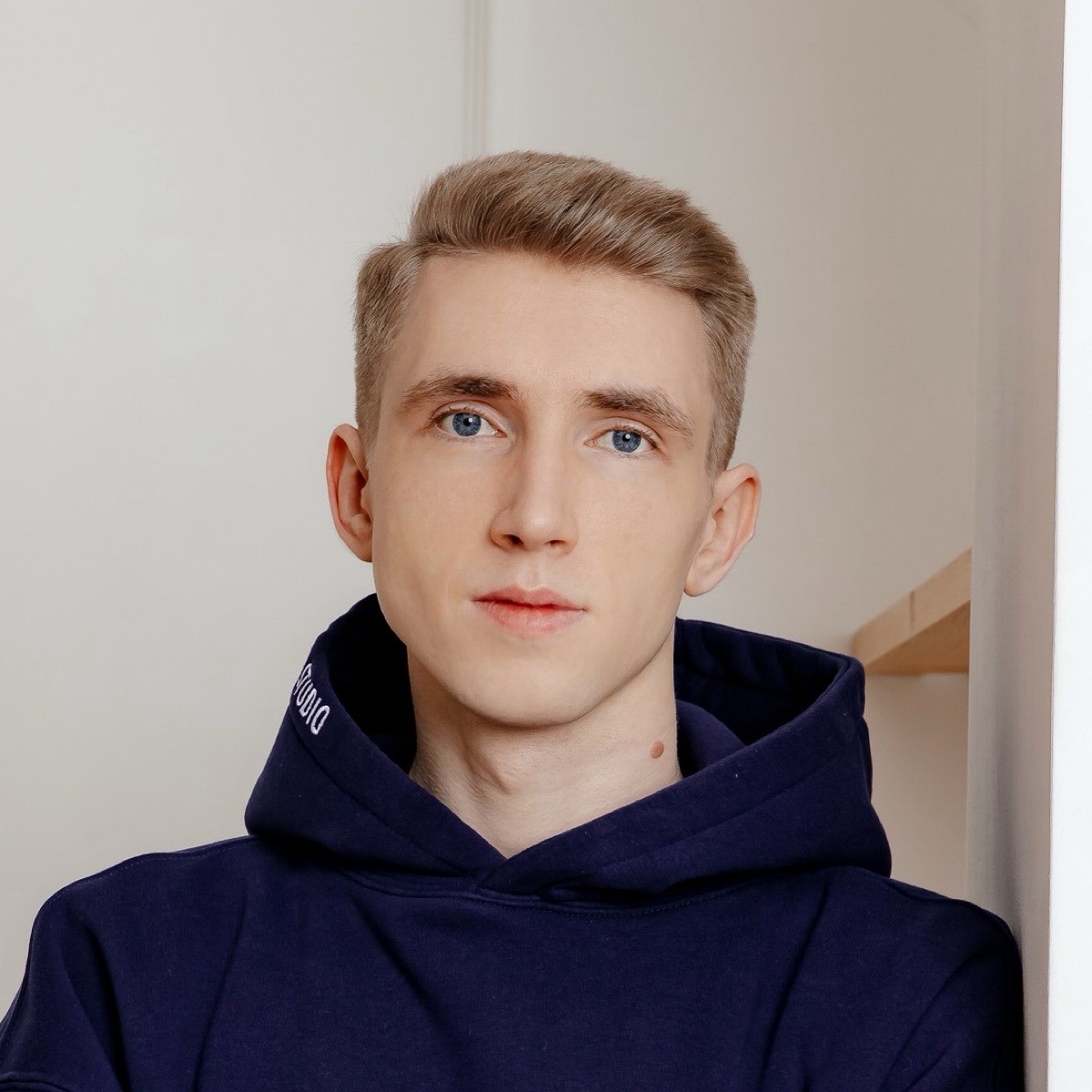 Максим Чеботков