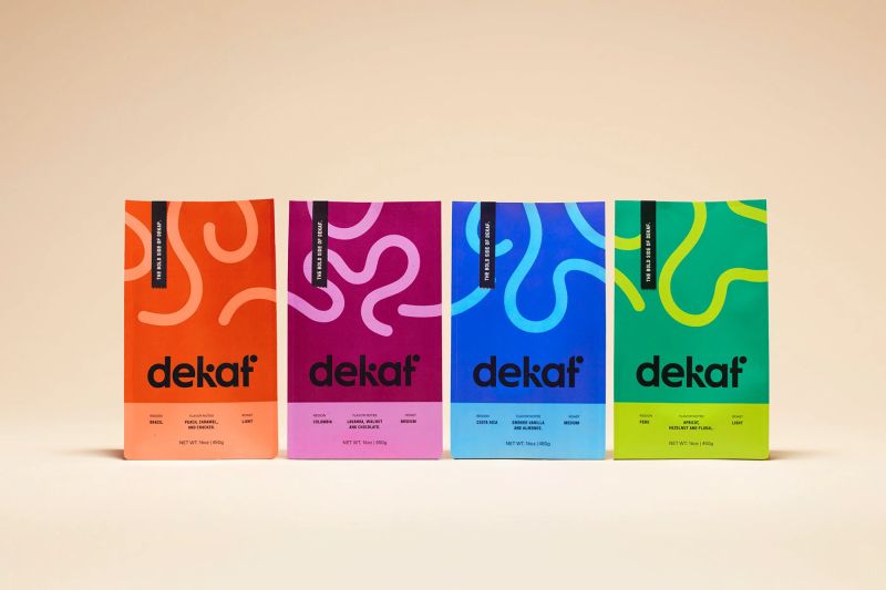 Кофе Dekaf, разработанный the branding people
#красивобл соединяются линии, перетекая из одной в другую упаковку
😊 Кртбл → познавательно о брендинге
В этом посте были ссылки, но мы их удалили по прави... | Сетка — социальная сеть от hh.ru