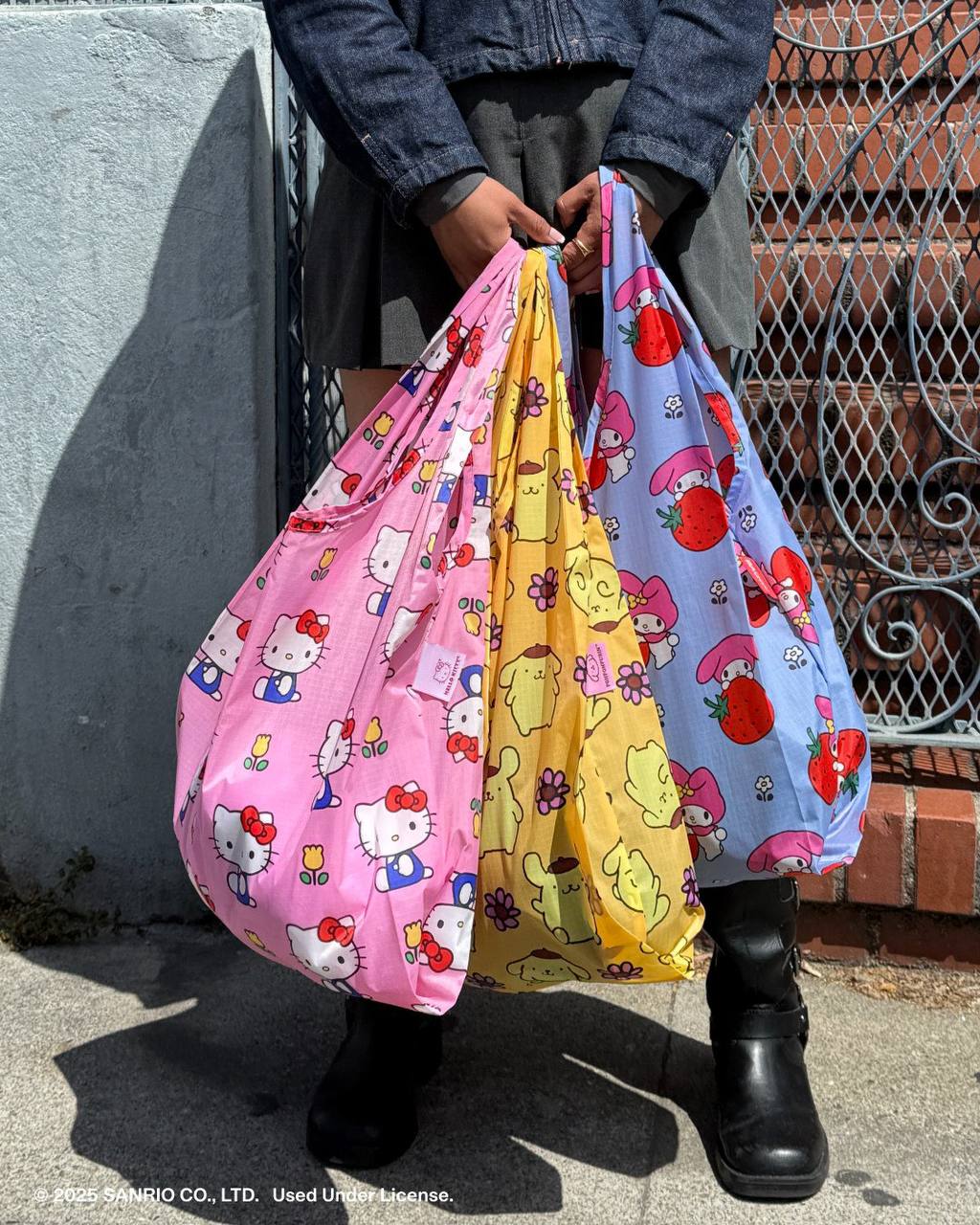 Мило, у Hello Kitty вышла коллаба с брендом сумок Baggu. В дропе есть шоперы, компактные сумки и более вместительные версии.
Должно быть в гардеробе каждой уважающей себя женщины 💅 | Сетка — социальная сеть от hh.ru