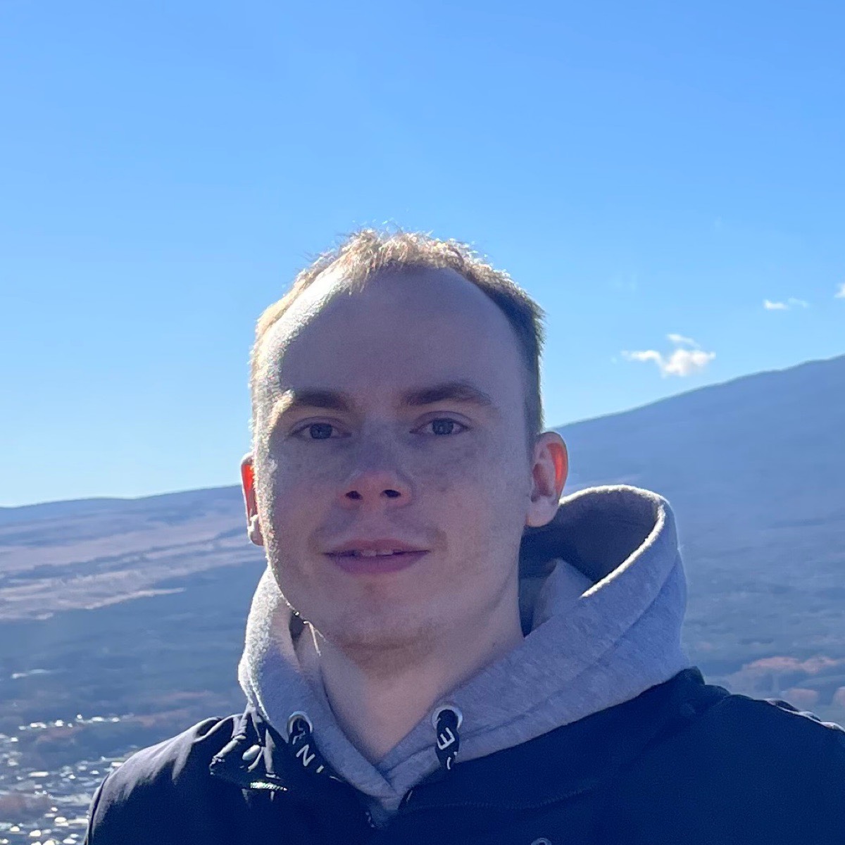 Игорь Хохлов