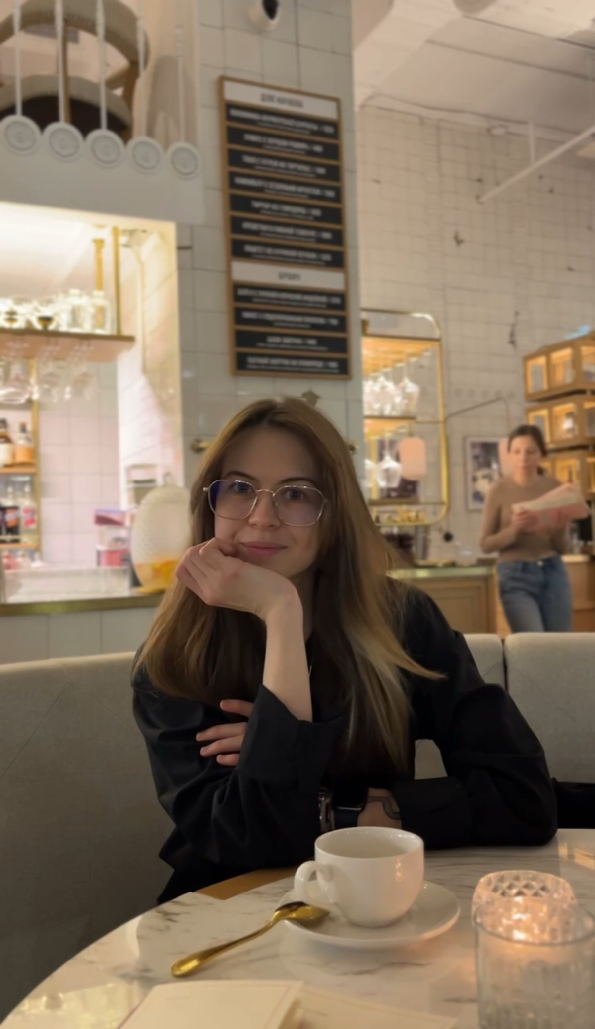 Давайте знакомиться — я Алина, Head of Marketing в SOVA | Сетка — социальная сеть от hh.ru