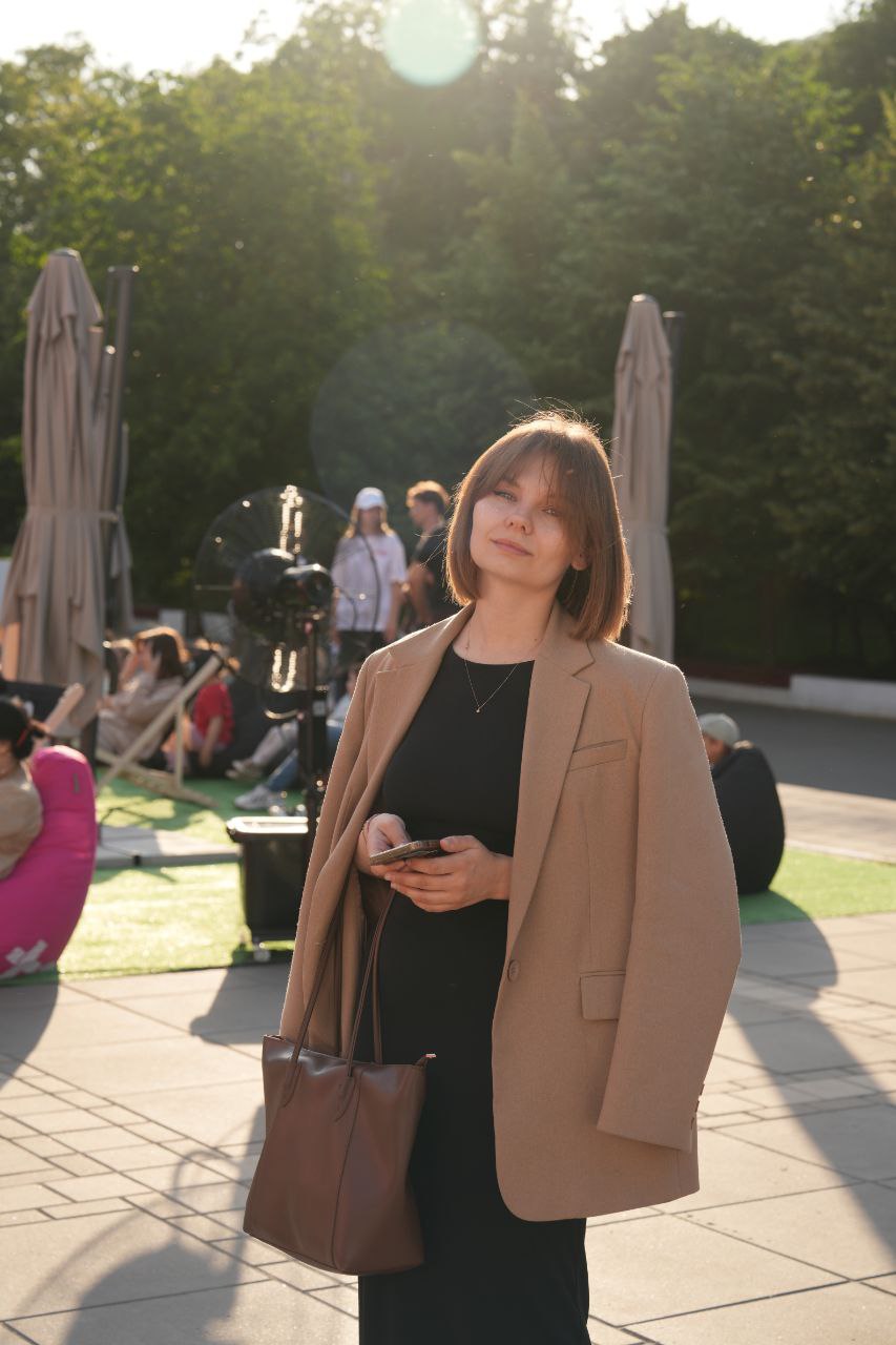Готовлю фотоочет с мероприятия в зелёном театре в парке революции🥰 | Сетка — социальная сеть от hh.ru