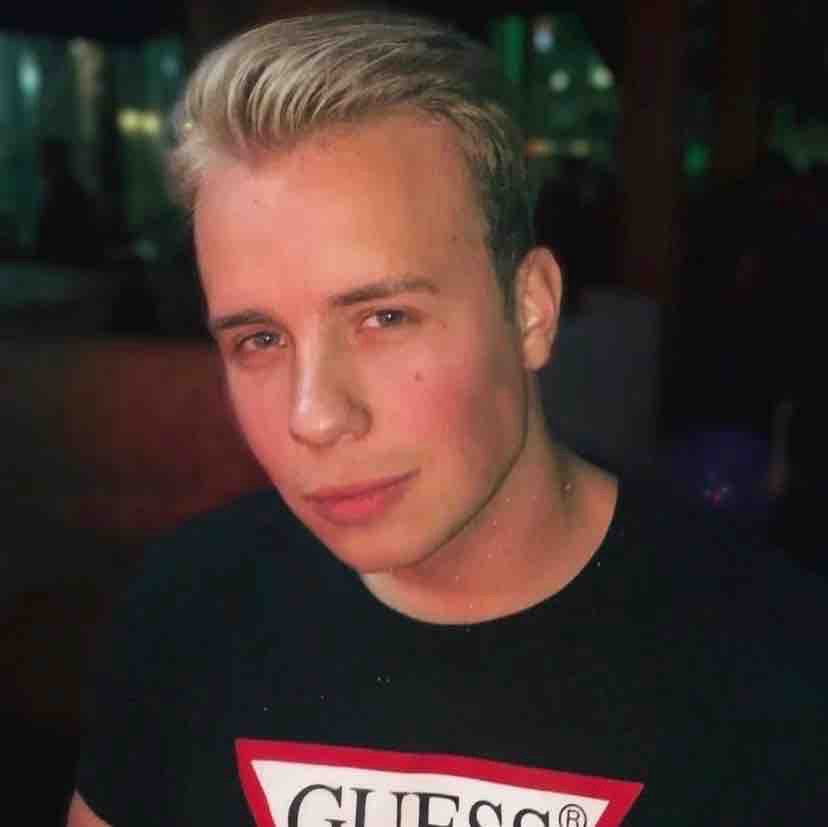 Виктор Карлов | Сетка — социальная сеть от hh.ru