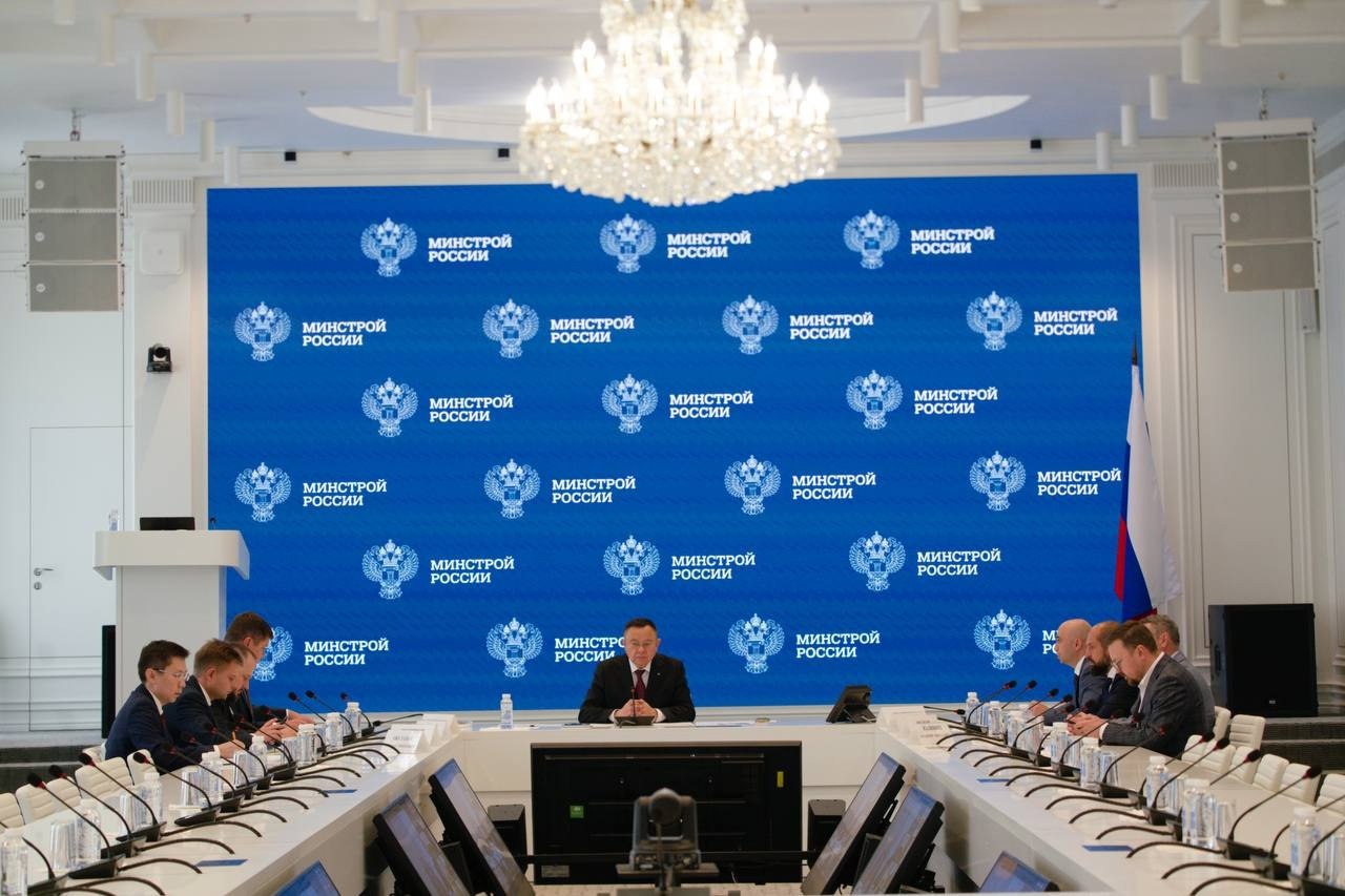 Глава Минстроя России Ирек Файзуллин провел заседание межведомственной рабочей группы по реализации мероприятий по объекту капитального строительства «ФГБУК «Академический Малый драматический театр – ... | Сетка — социальная сеть от hh.ru