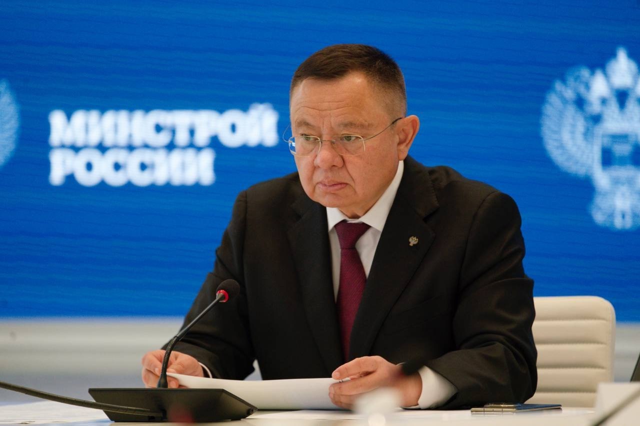 Глава Минстроя России Ирек Файзуллин провел заседание межведомственной рабочей группы по реализации мероприятий по объекту капитального строительства «ФГБУК «Академический Малый драматический театр – ... | Сетка — социальная сеть от hh.ru