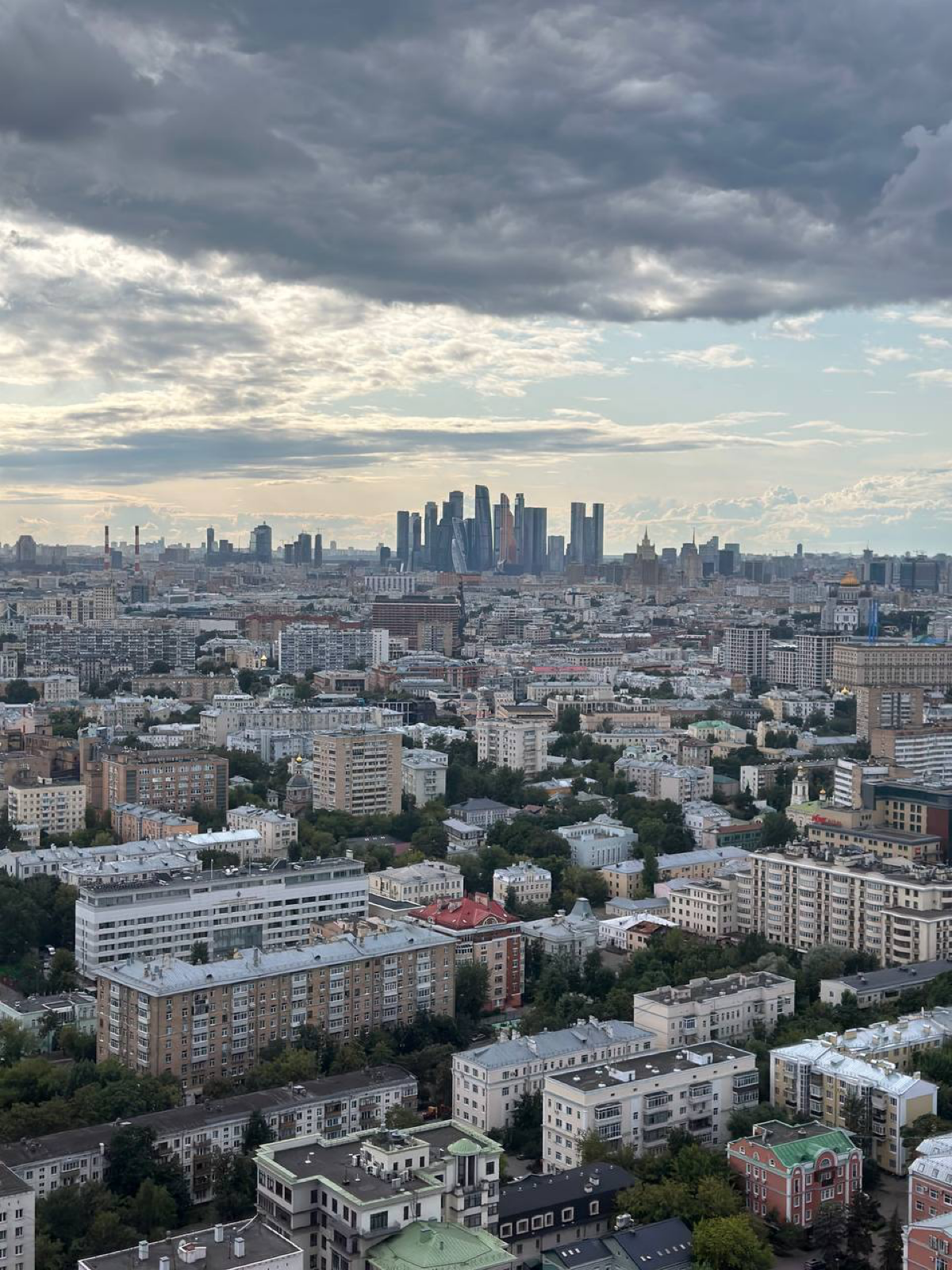 🏨 В прошлую пятницу наша команда Туризм.РФ побывала на проф. экскурсии в одном из самых знаковых отелей Москвы - Swissôtel Красные Холмы 5*.
Это настоящая легенда индустрии гостеприимства | Сетка — социальная сеть от hh.ru