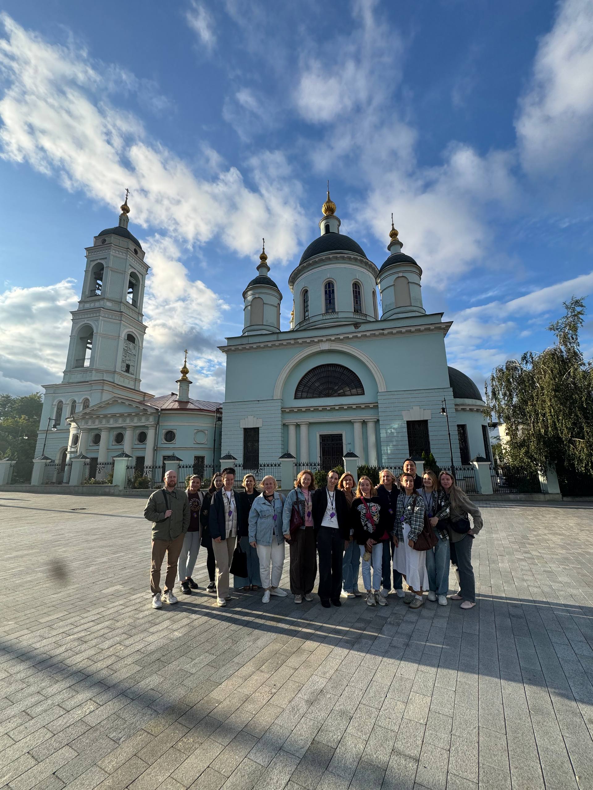 Выбрались с коллегами на экскурсию по Таганке, вот почти 2 года я работаю в этом районе ❤️
Теперь точно с новым взглядом буду ходить по привычным улицам | Сетка — социальная сеть от hh.ru