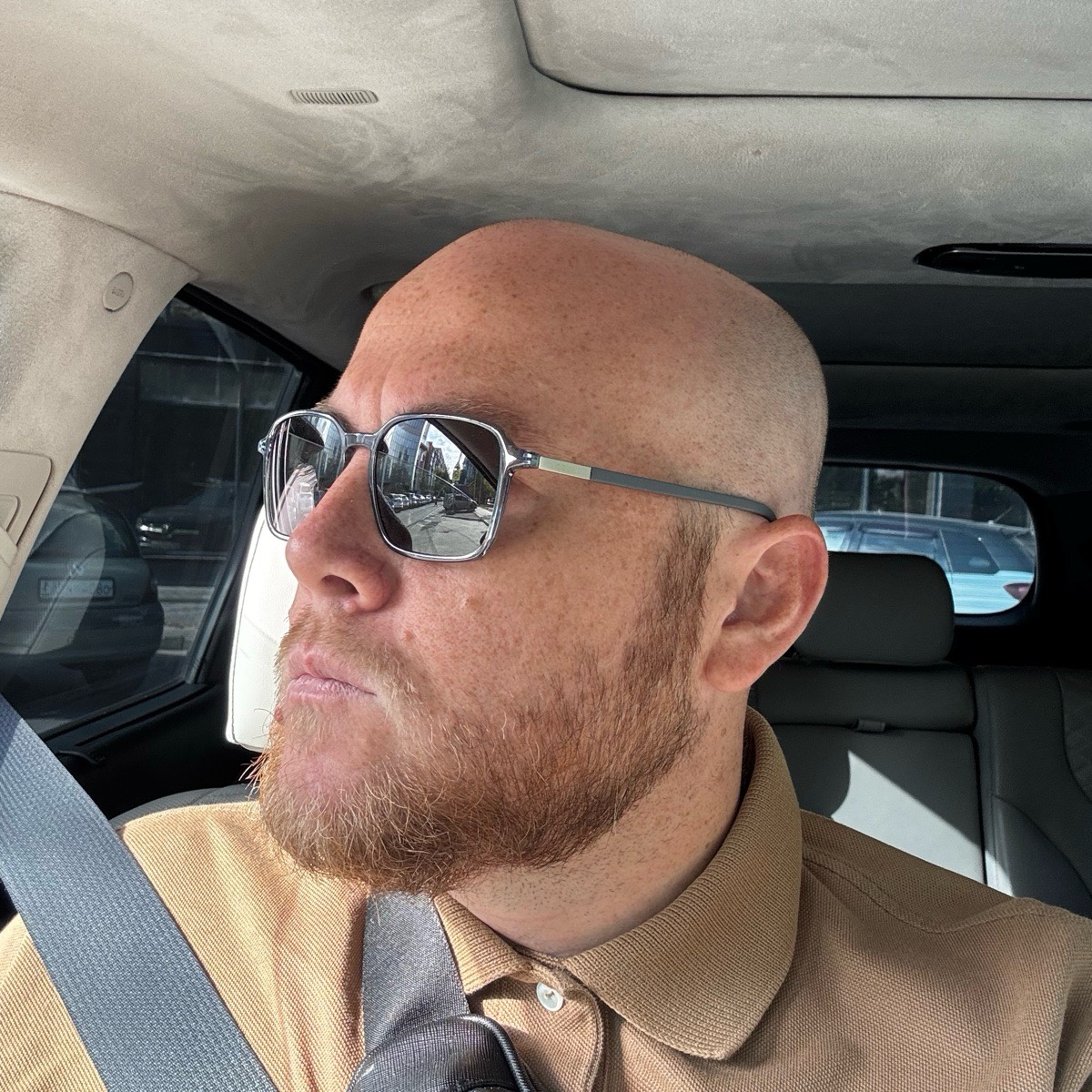 Илья Михайлов