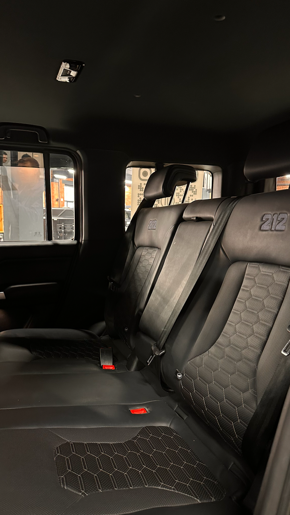 На этой неоном в Москве финишировал автопробег компании BAW. Ребята прошли всю Россию от Владивостока до столицы | Сетка — социальная сеть от hh.ru