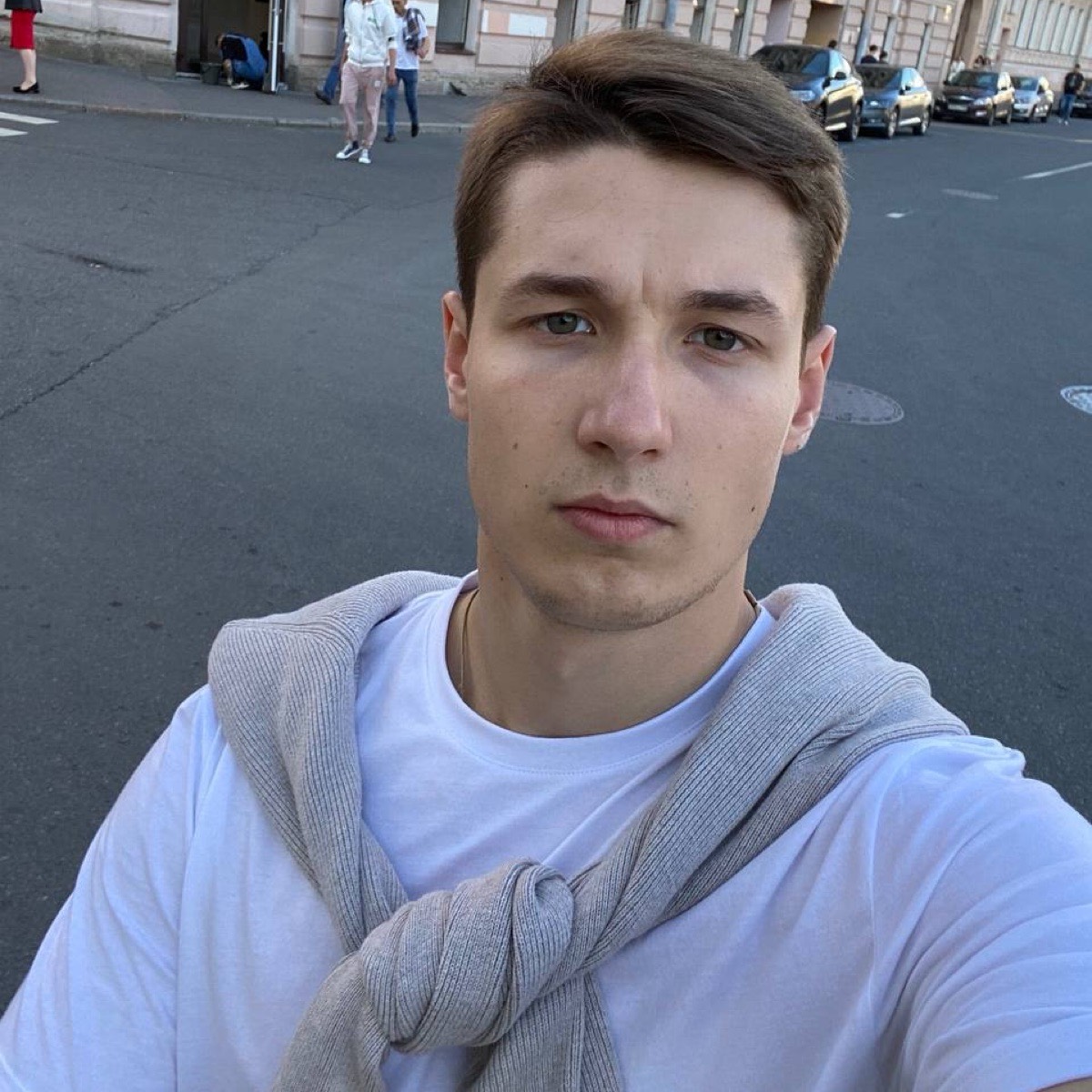 Victor Alpeev | Сетка — социальная сеть от hh.ru