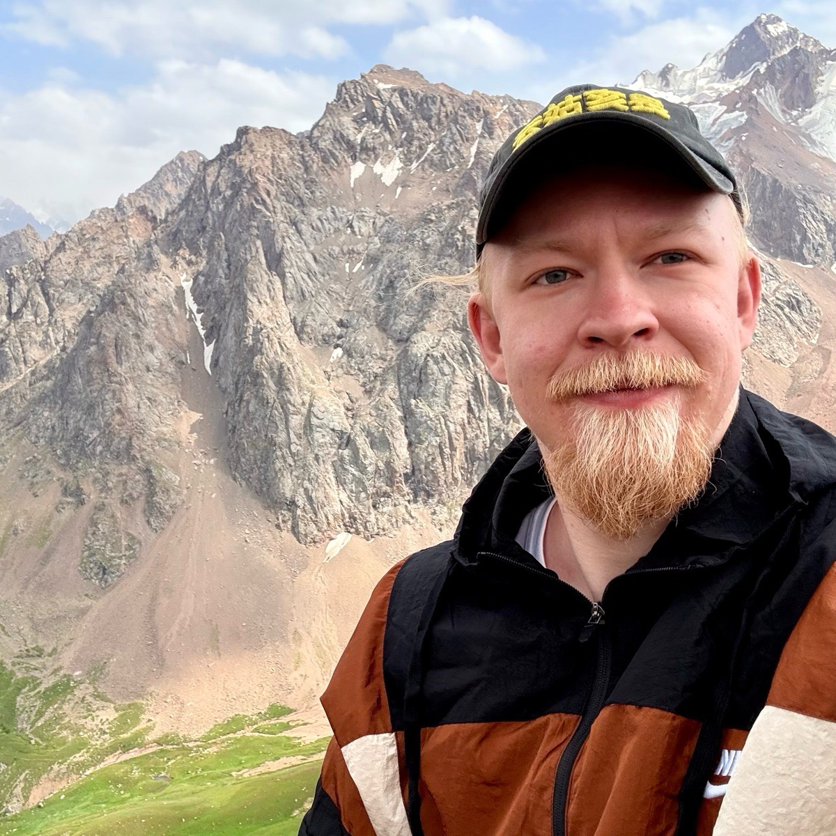 Кирилл Капис | Сетка — социальная сеть от hh.ru