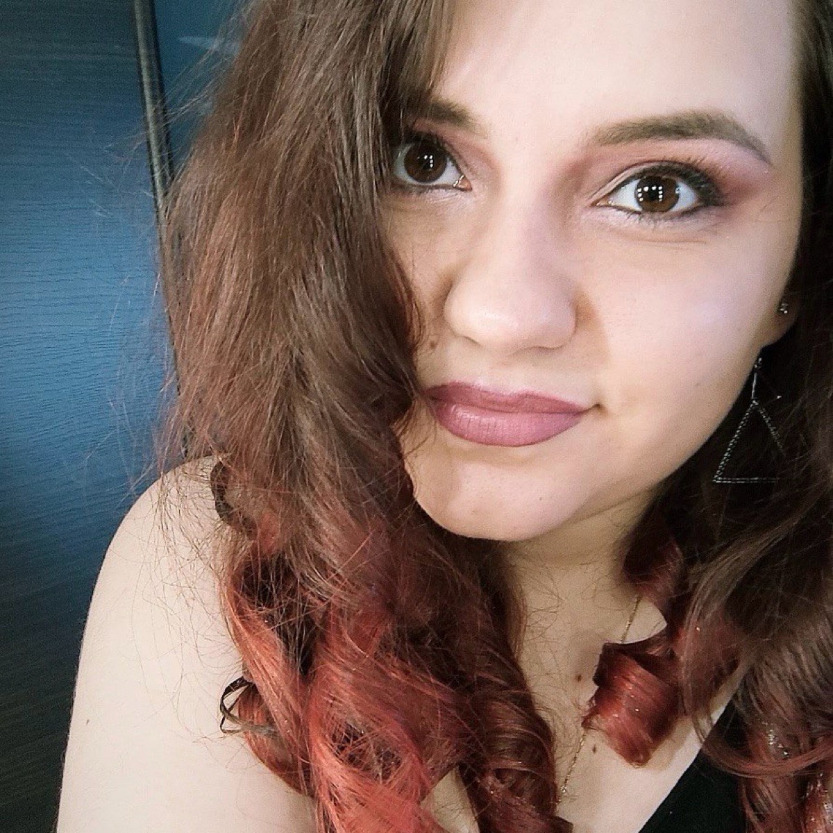 Анна Иванова