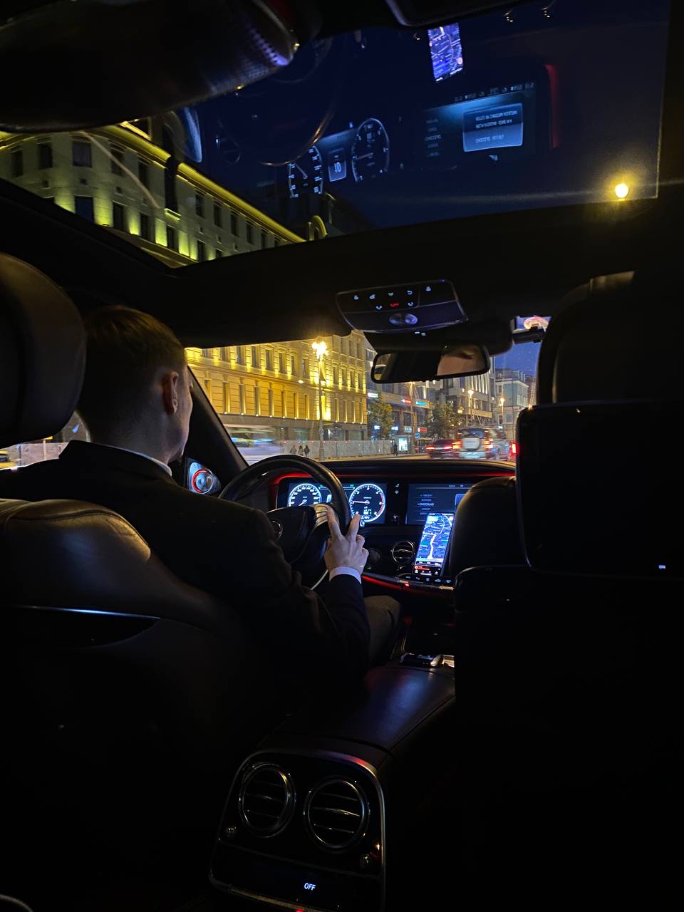 красивые #зарисовкивыходных
За прошлую неделю я получила СТОЛЬКО поддержки от близких и не очень людей по поводу всей ситуации 👆🏻 и на выходных мне сказали, что я «ожила»,
снова вернулась в любимую ру... | Сетка — социальная сеть от hh.ru