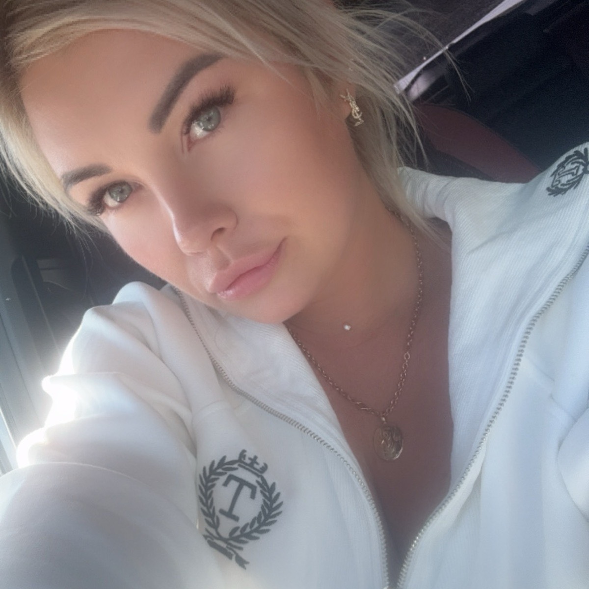 Илина Еникеева