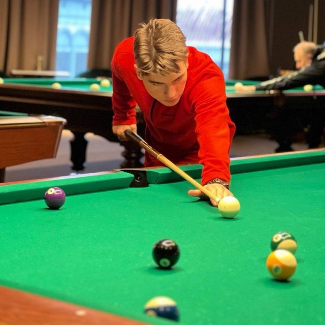 Евгений Жаров