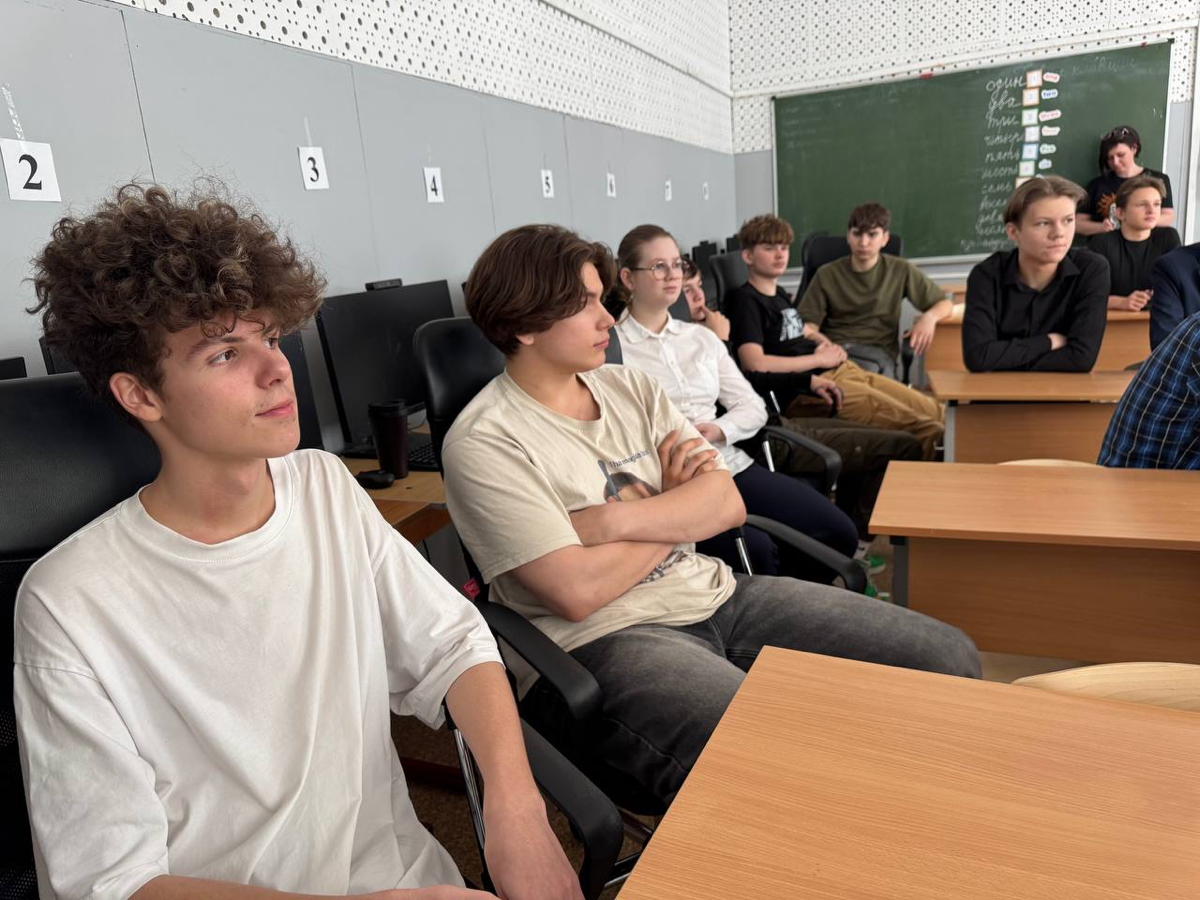 ВСТРЕЧА С ПРОФЕССИОНАЛОМ | Сетка — социальная сеть от hh.ru