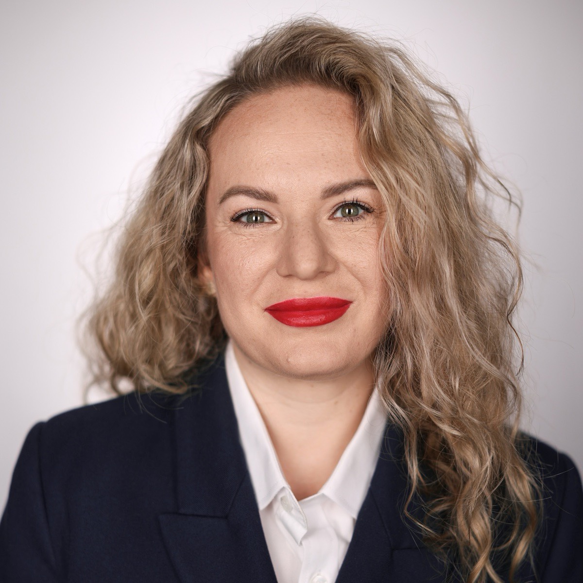 Елена Калацей