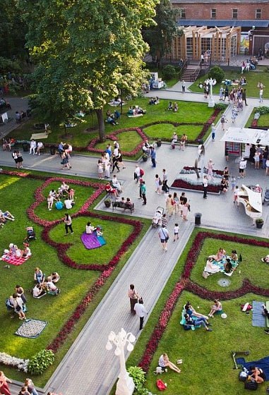 🗣Интересная экскурсия по саду Эрмитаж
20 августа в 19:00
В ходе маршрута вы узнаете, какую роль сыграл известный театральный предприниматель Яков Щукин в истории Эрмитажа? Чем он удивлял своих совреме... | Сетка — социальная сеть от hh.ru
