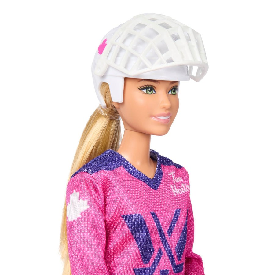 PWHL × Barbie
Женская хоккейная лига (PWHL) начала сотрудничество с Mattel.Inc: в тандеме они выпустили куклу Барби-хоккеистку | Сетка — социальная сеть от hh.ru