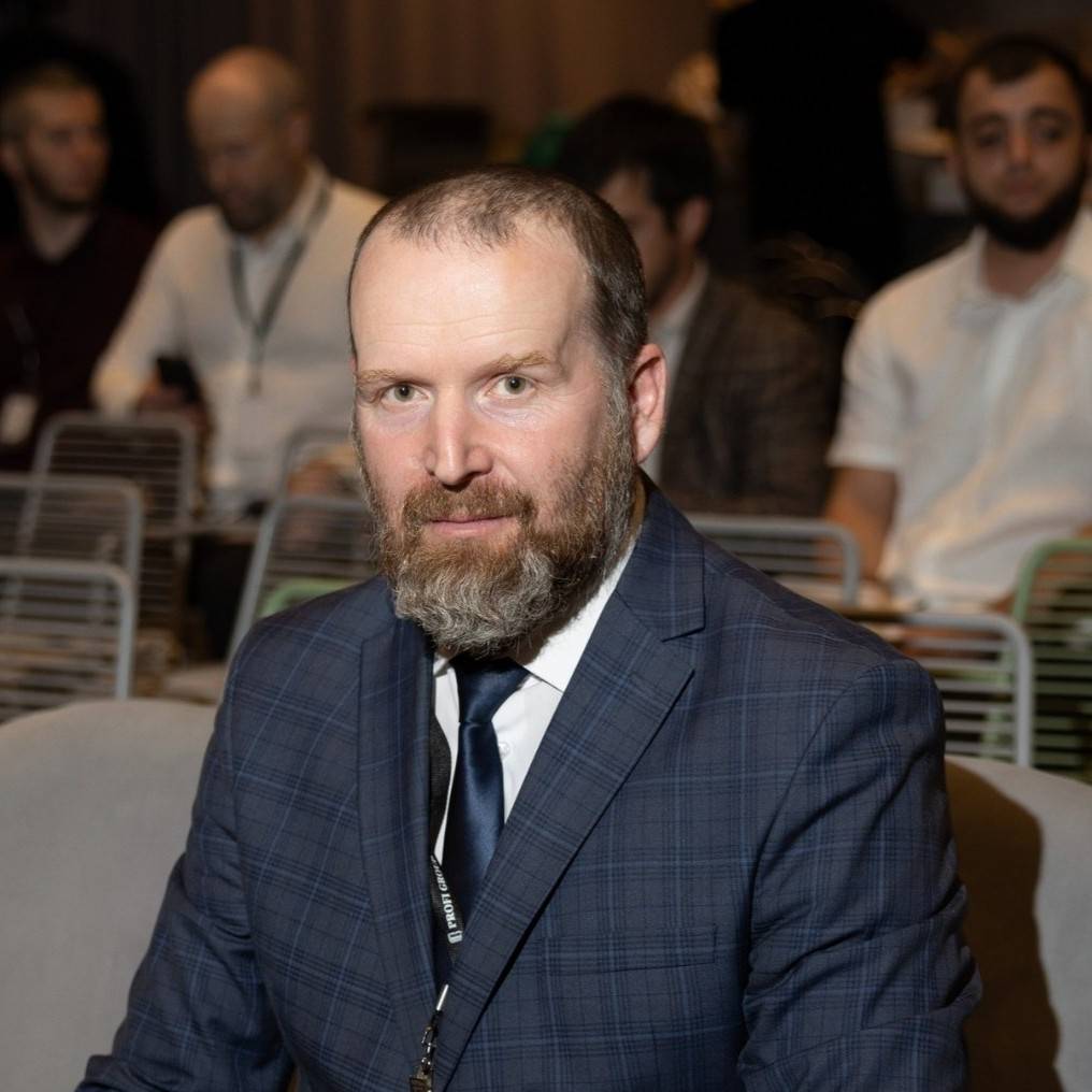 Магомед Давудов | Сетка — социальная сеть от hh.ru