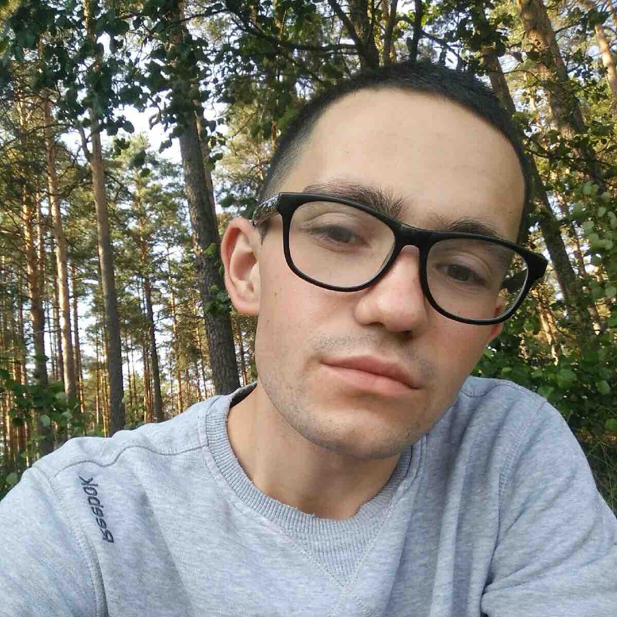 Алексей Петров