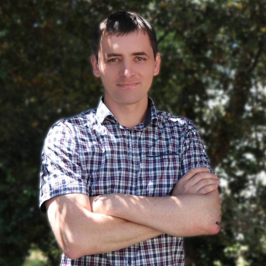 Антон Харьков