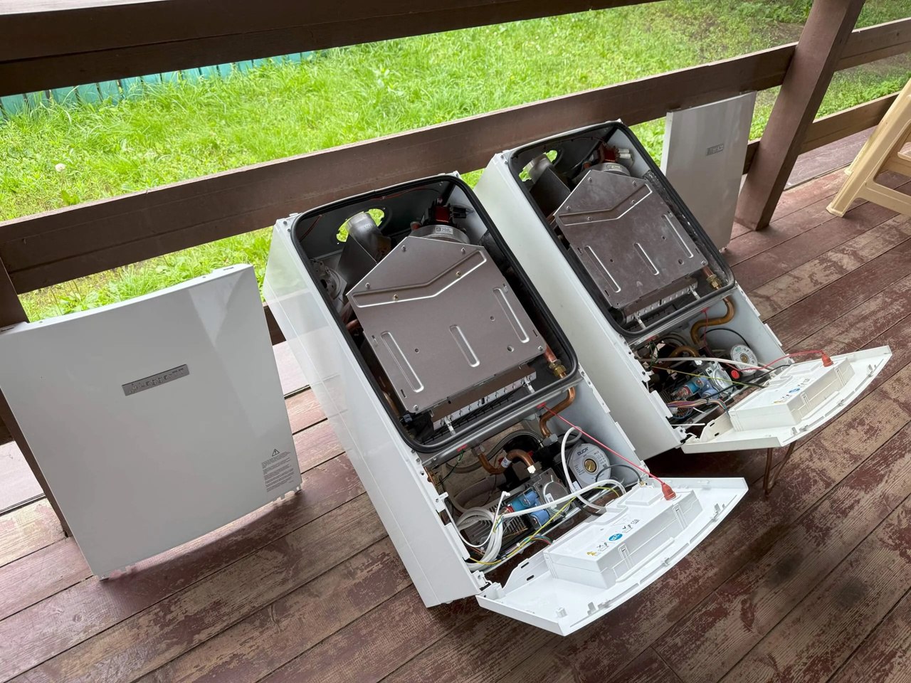 Сравниваю газовый котел Bosch GAZ 6000 W котел LaggarTT ГАЗ 6000. Как думаете, начинка отличается? | Сетка — социальная сеть от hh.ru