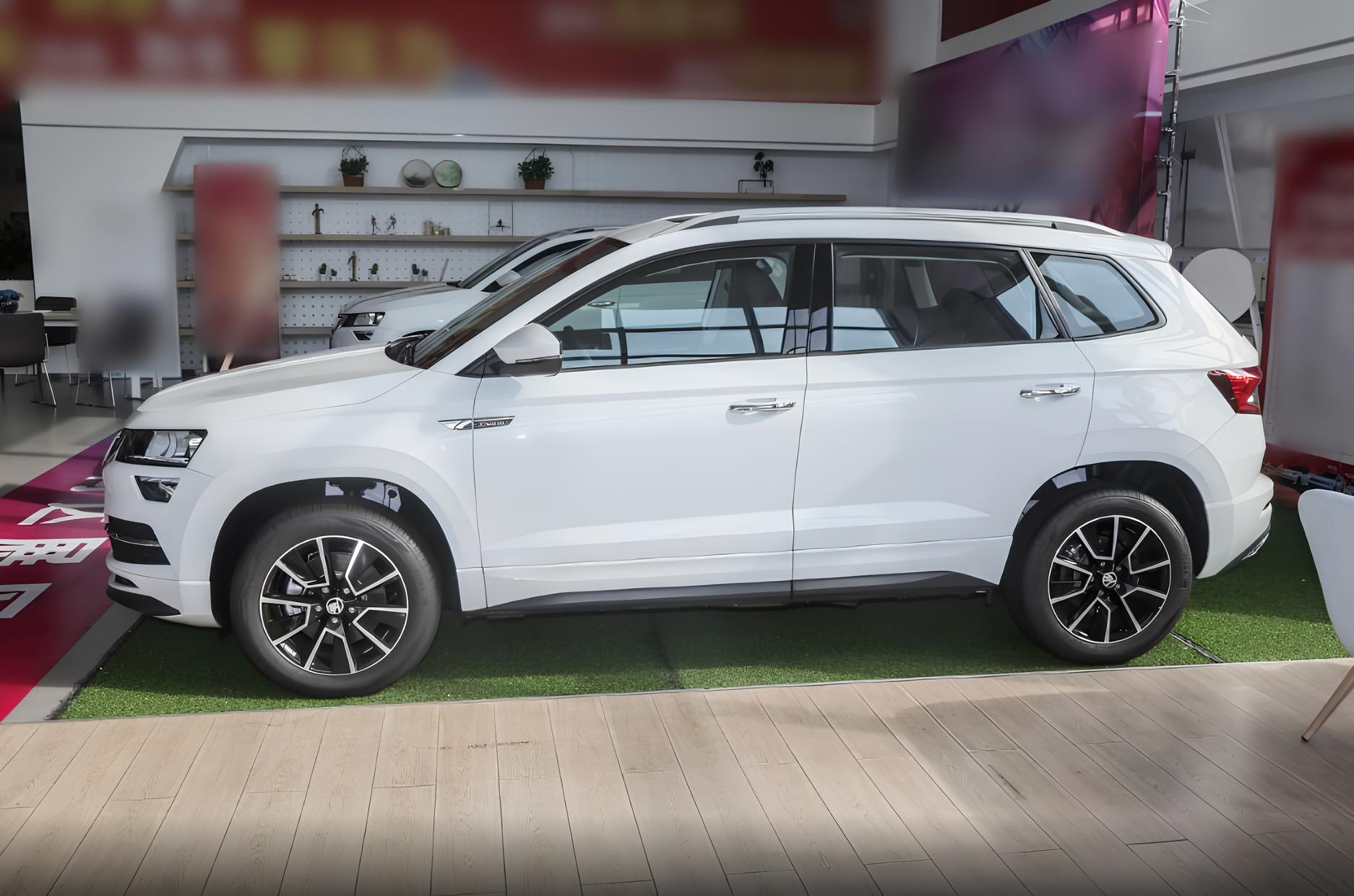 🚘Skoda Karoq Exclusive Edition
2025 г. | Новый | Под заказ из Китая
📌 Бензин 1.4 л, 150 л.с | Сетка — социальная сеть от hh.ru