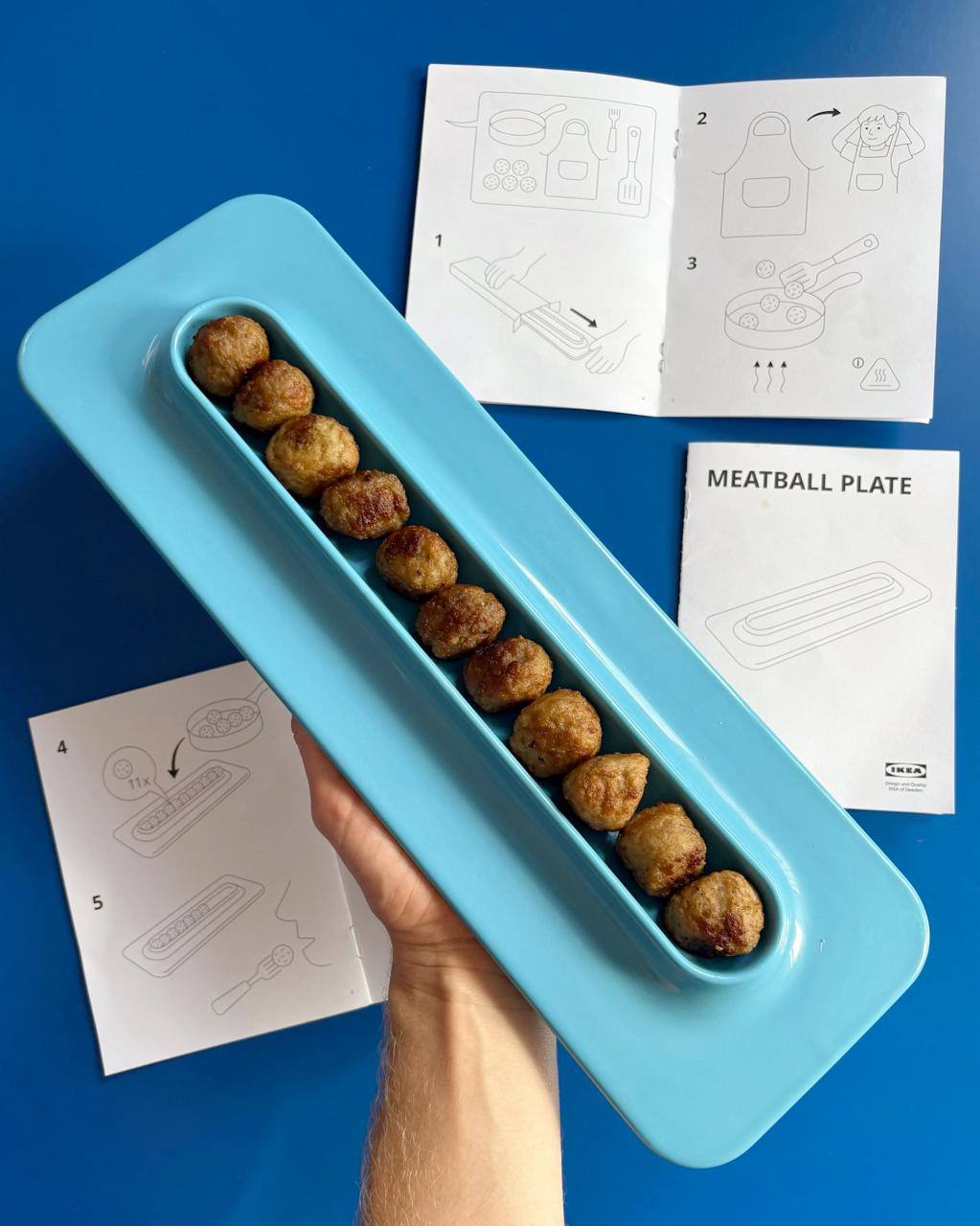 Круть: IKEA совместно с дизайнером Густафом Вестмэном сделала специальную тарелку для фрикаделек. В нее помещается аж 11 штук!
Кажется, это должно стать бестселлером. | Сетка — социальная сеть от hh.ru