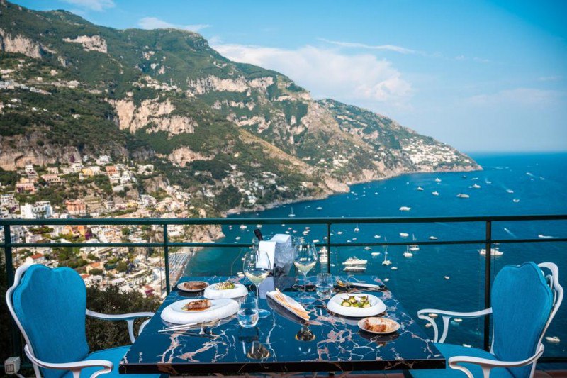 Dining in Positano with the best views
https://procreator.top/2025/08/20/dining-in-positano-with-the-best-views-now-come-with-a-new-chef/ | Сетка — социальная сеть от hh.ru